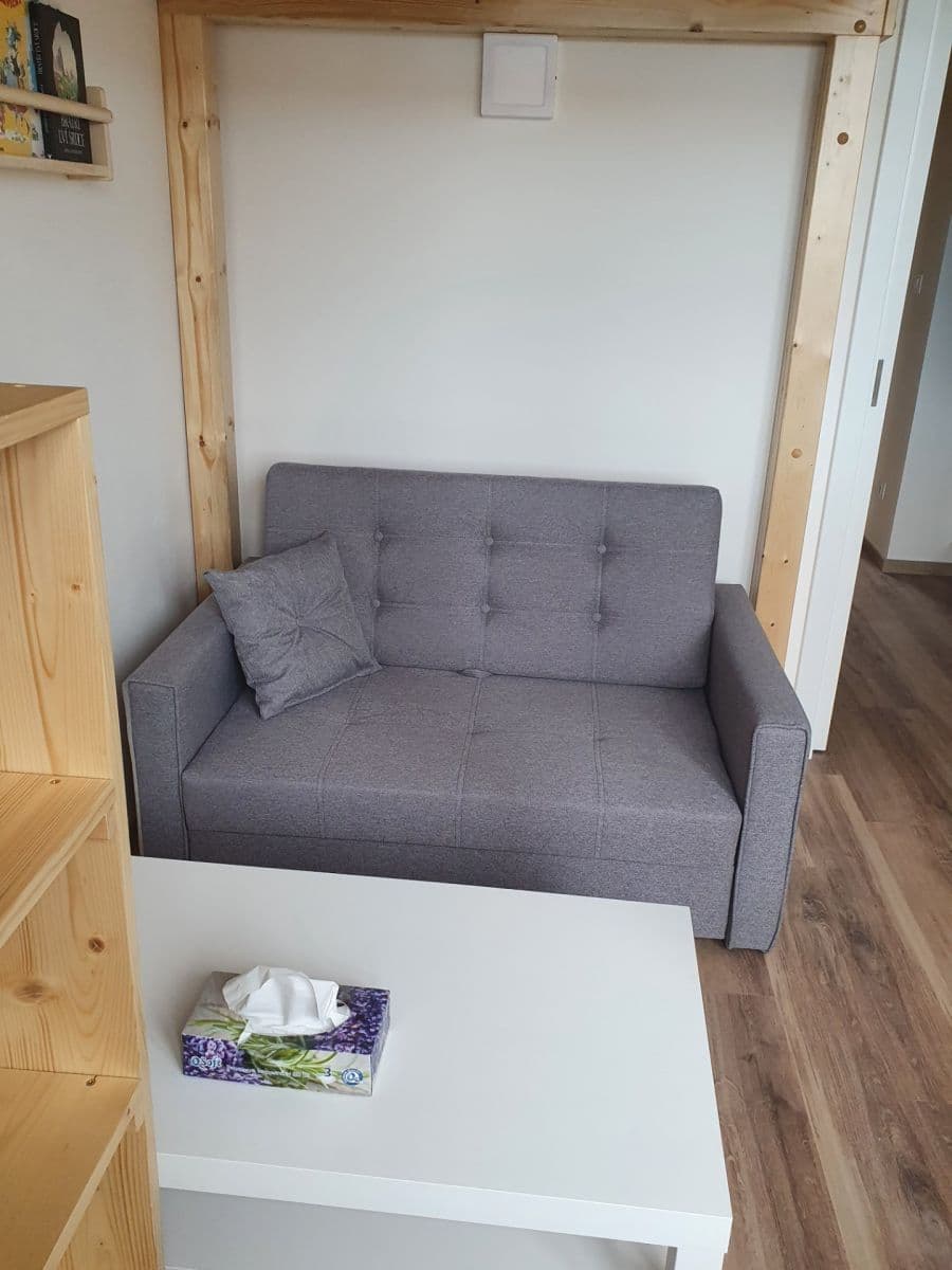 Pronájem bytu 1+kk 21 m², náměstí Dr. Václava Holého, Praha, Praha Pronájem bytu 1+kk 21 m², náměstí Dr. Václava Holého, Praha, Praha