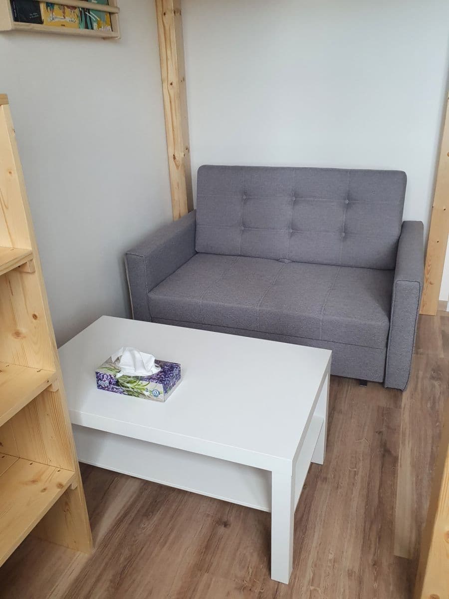 Pronájem bytu 1+kk 21 m², náměstí Dr. Václava Holého, Praha, Praha Pronájem bytu 1+kk 21 m², náměstí Dr. Václava Holého, Praha, Praha