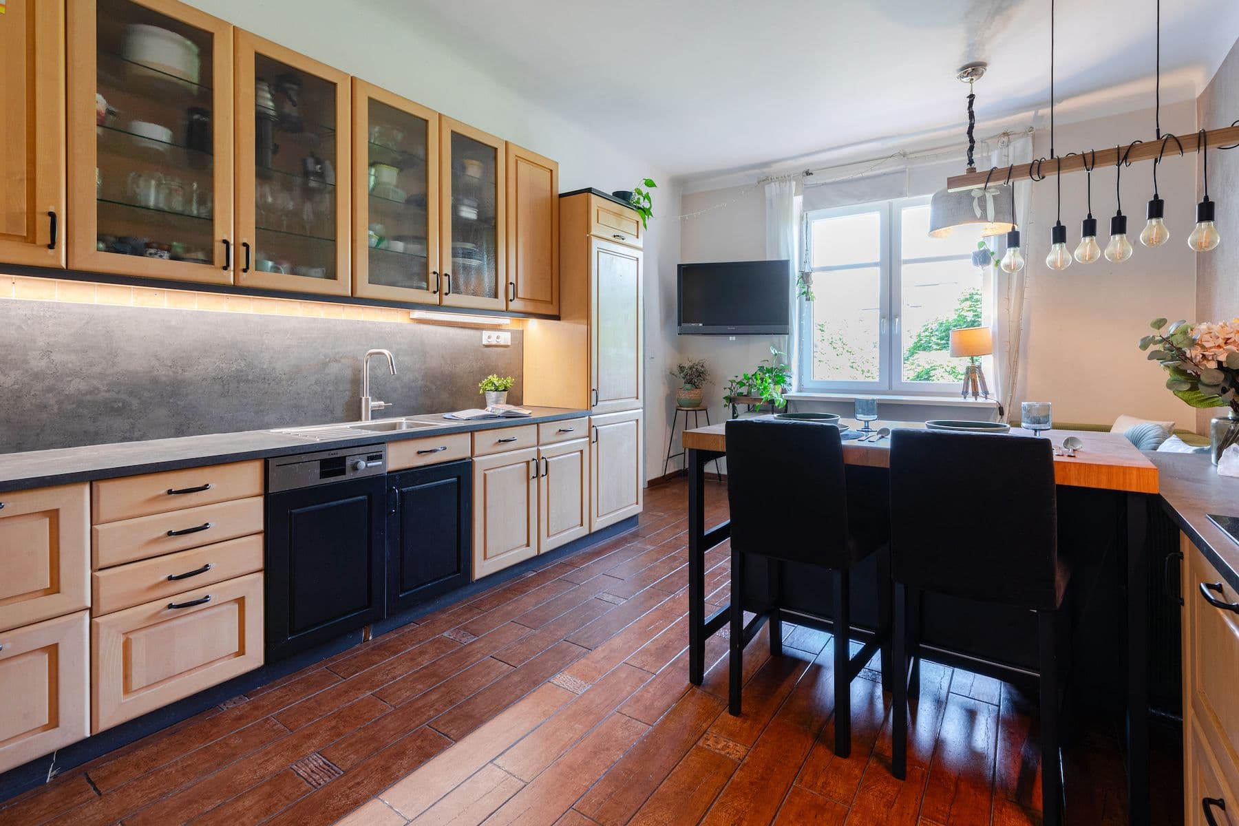 Prodej domu 336 m², pozemek 502 m², Tismická, Praha, Praha Prodej domu 336 m², pozemek 502 m², Tismická, Praha, Praha