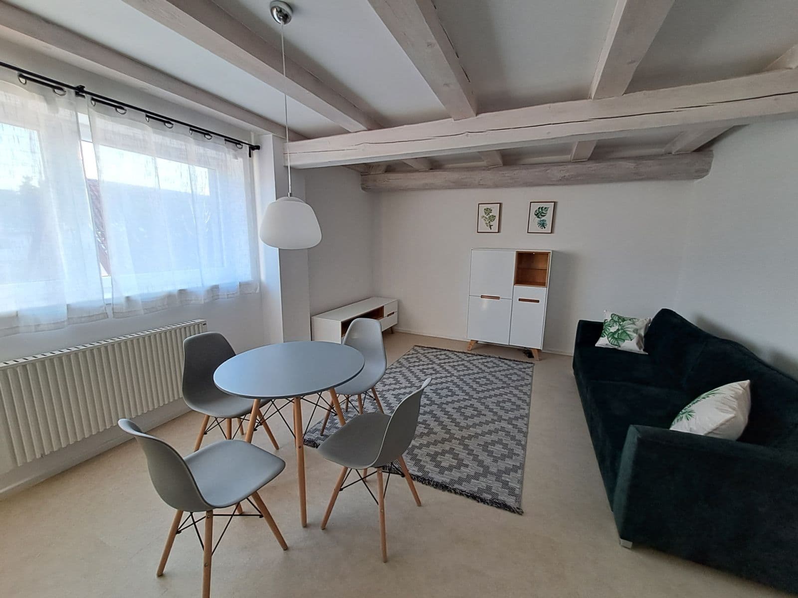 Pronájem bytu 2+kk 48 m², Za rybníkem, Lišany, Středočeský kraj Pronájem bytu 2+kk 48 m², Za rybníkem, Lišany, Středočeský kraj