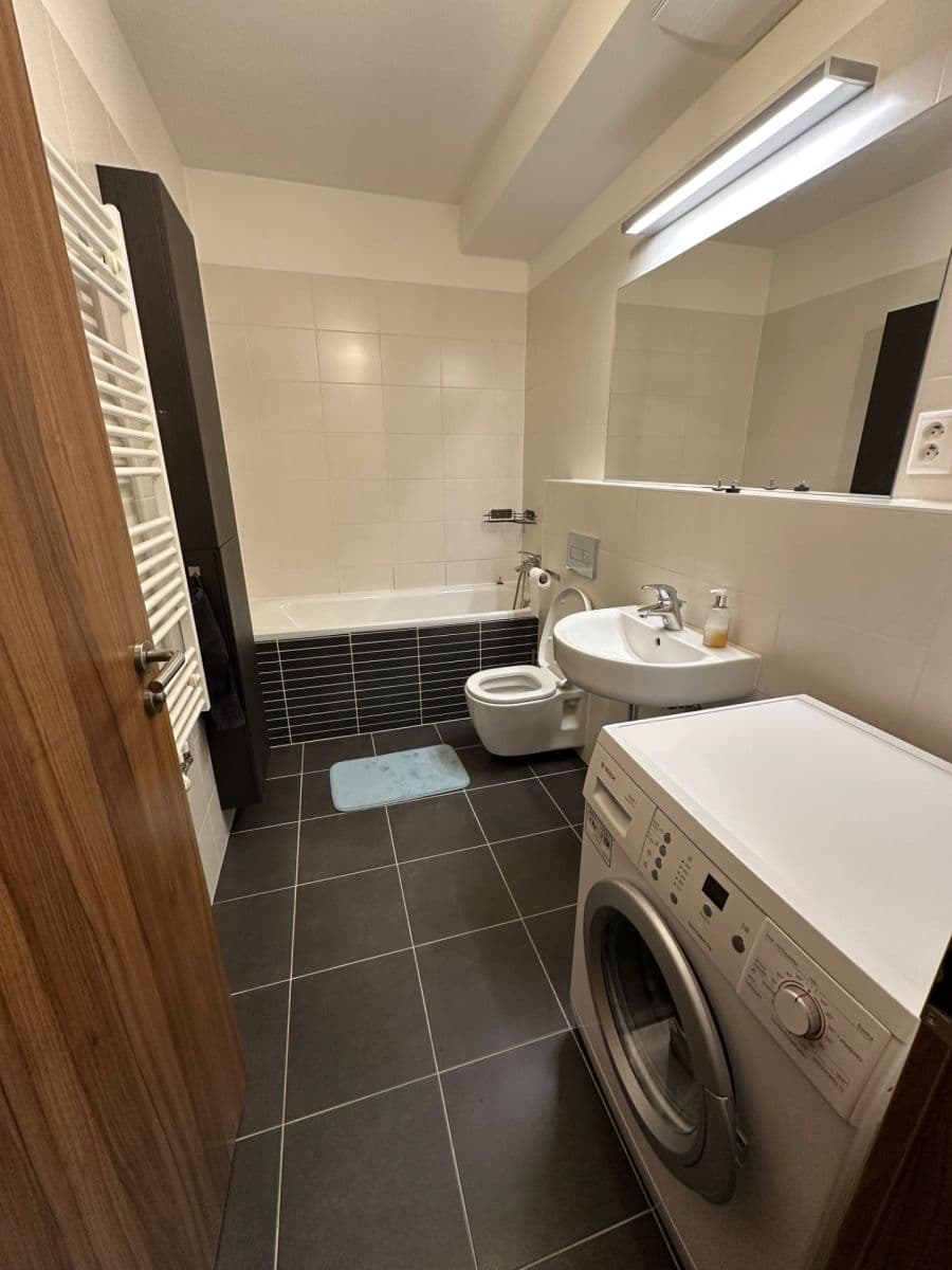 Pronájem bytu 2+kk 50 m², Mírového hnutí, Praha, Praha Pronájem bytu 2+kk 50 m², Mírového hnutí, Praha, Praha