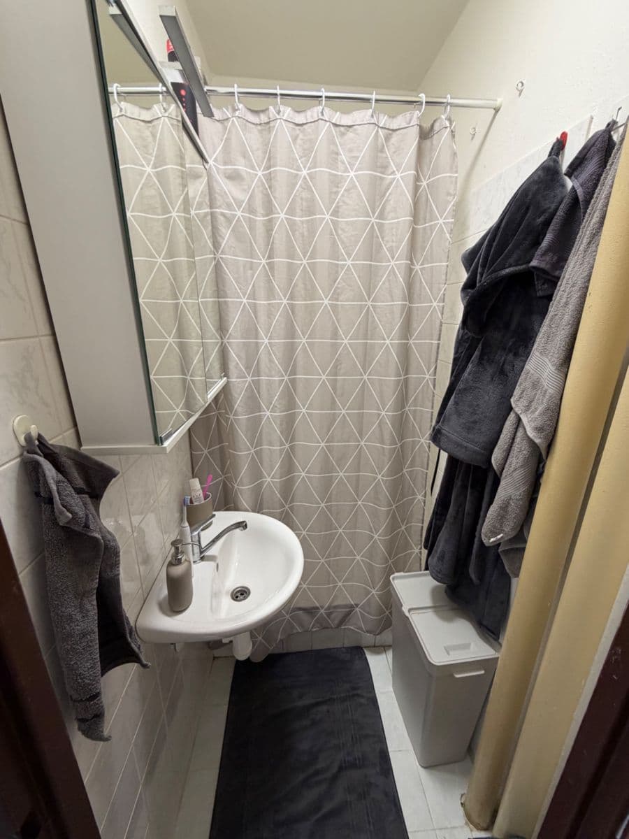 Pronájem bytu 1+kk 25 m², Jahodová, Praha, Praha Pronájem bytu 1+kk 25 m², Jahodová, Praha, Praha