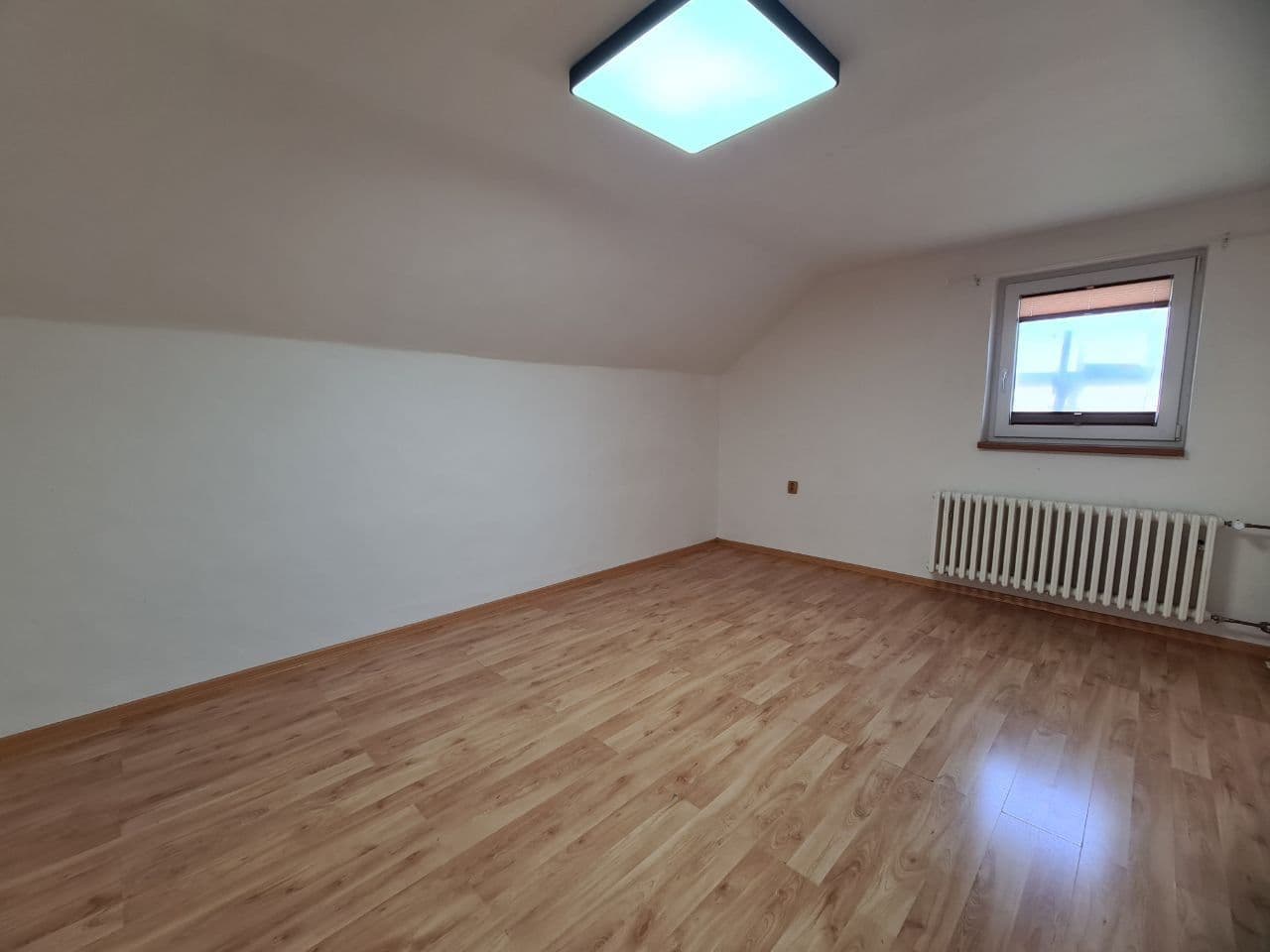 Pronájem bytu 2+1 300 m², Jaroměřská, Praha, Praha Pronájem bytu 2+1 300 m², Jaroměřská, Praha, Praha