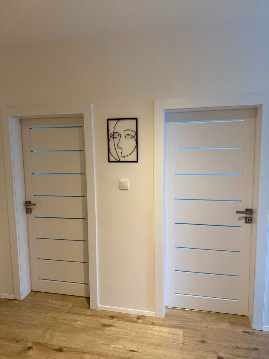 Pronájem bytu 4+1 84 m², Bzenecká, Plzeň, Plzeňský kraj Pronájem bytu 4+1 84 m², Bzenecká, Plzeň, Plzeňský kraj