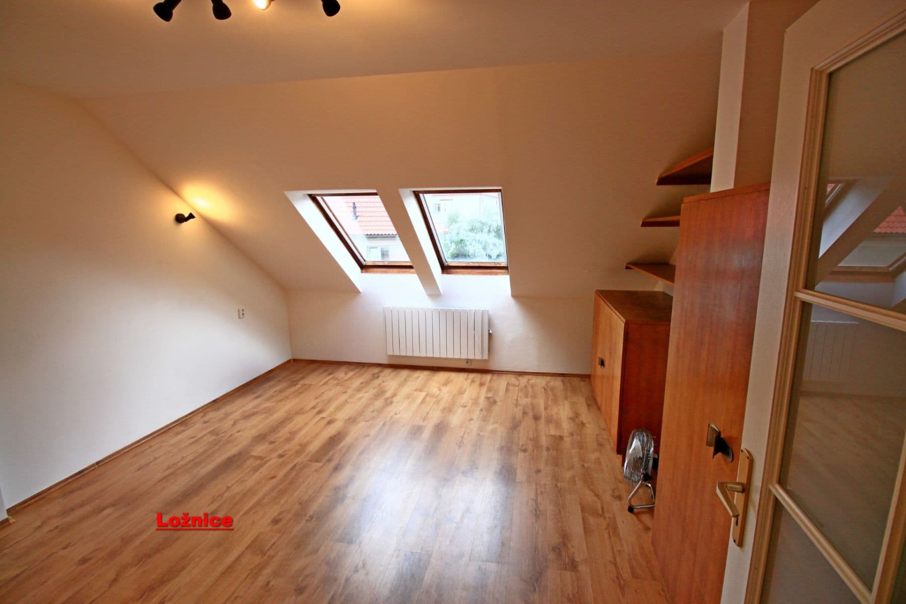 Pronájem bytu 2+1 62 m², Vnější, Praha, Praha Pronájem bytu 2+1 62 m², Vnější, Praha, Praha