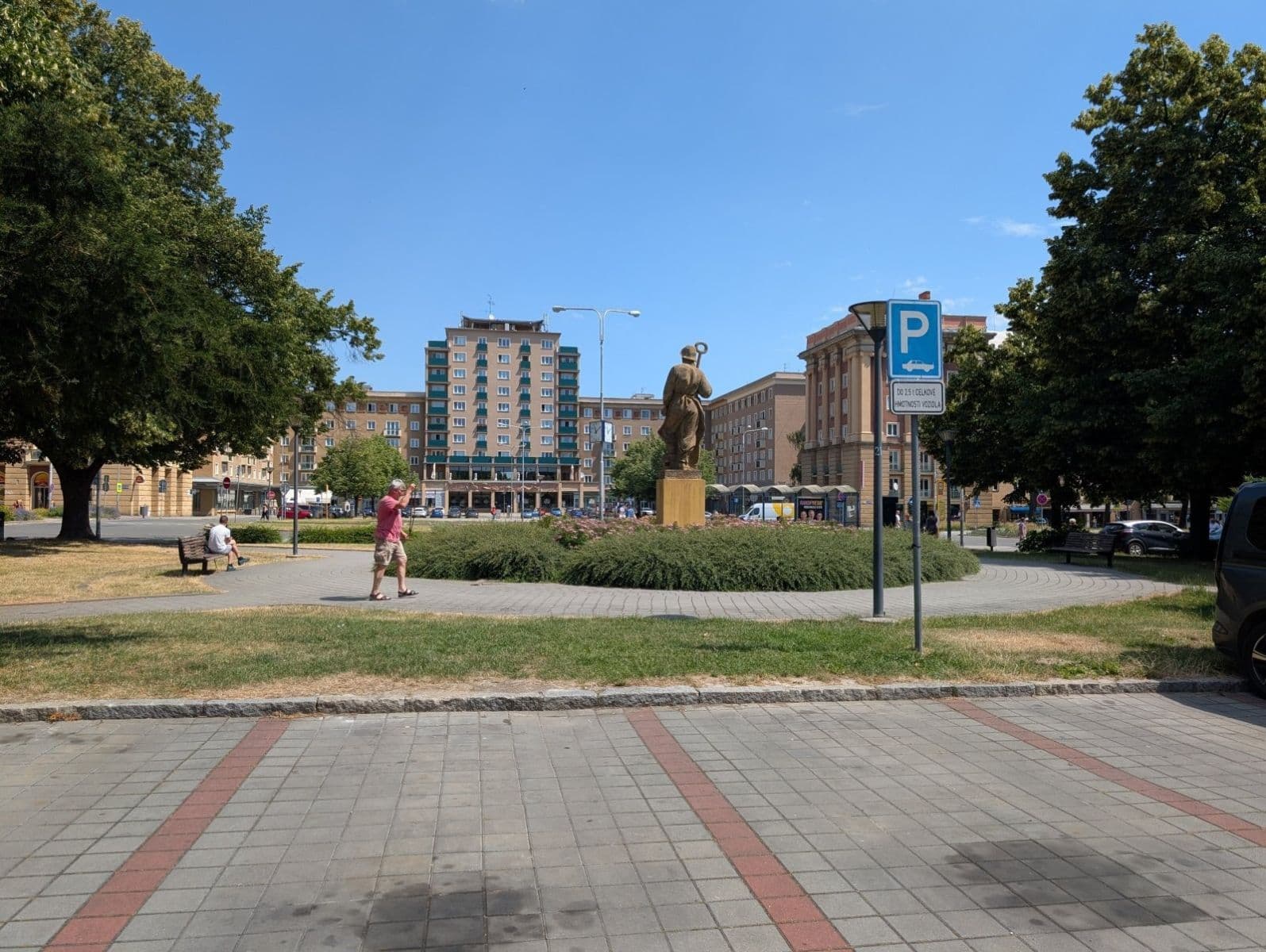 Pronájem kanceláře 12 m², Alšovo náměstí, Ostrava, Moravskoslezský kraj Pronájem kanceláře 12 m², Alšovo náměstí, Ostrava, Moravskoslezský kraj