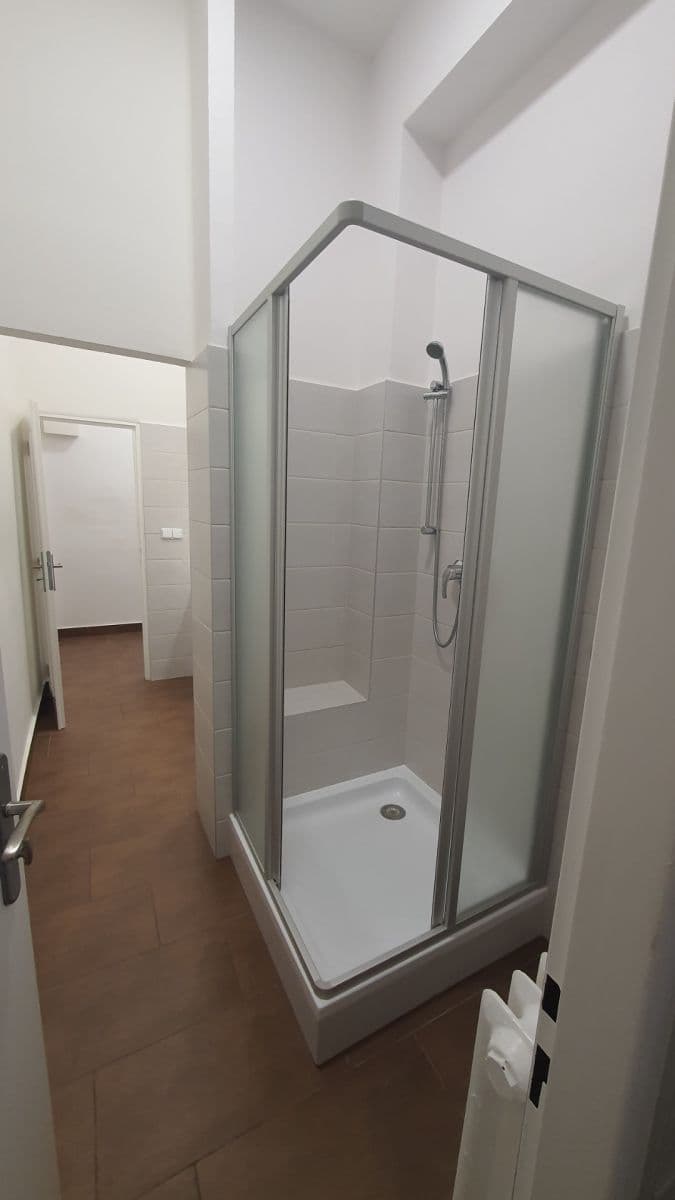 Pronájem bytu 3+1 76 m², Svatoslavova, Praha, Praha Pronájem bytu 3+1 76 m², Svatoslavova, Praha, Praha