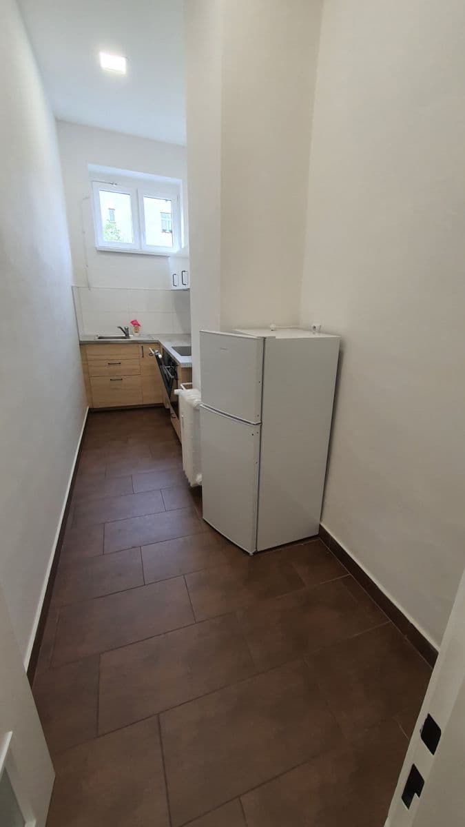 Pronájem bytu 3+1 76 m², Svatoslavova, Praha, Praha Pronájem bytu 3+1 76 m², Svatoslavova, Praha, Praha