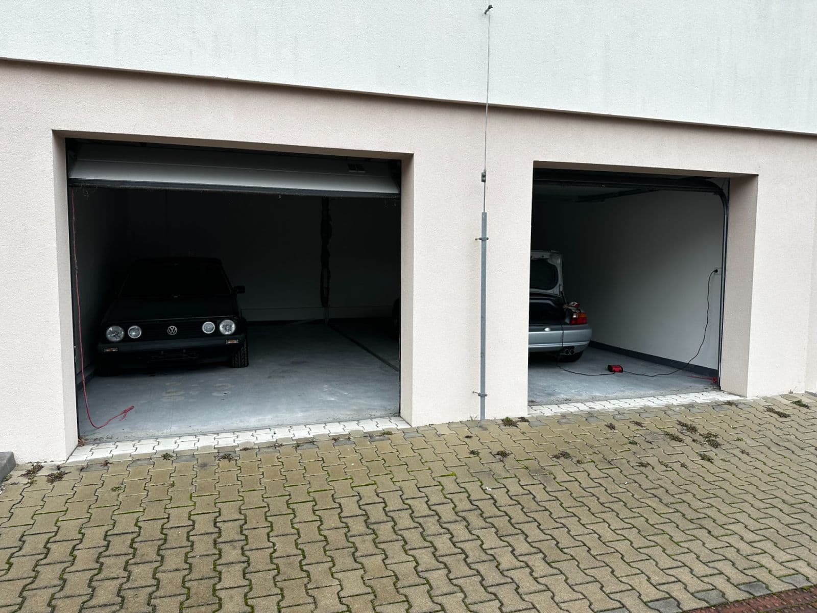 Prodej garáže 50 m², Králův Dvůr, Středočeský kraj Prodej garáže 50 m², Králův Dvůr, Středočeský kraj