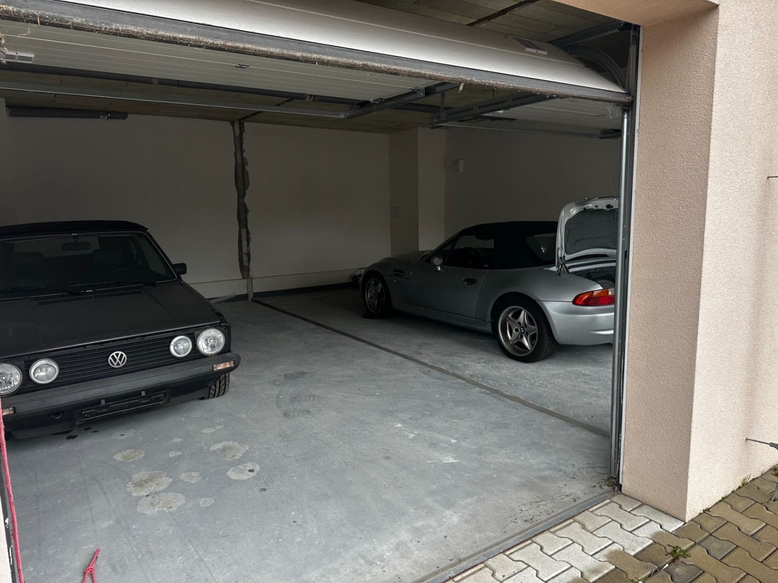 Prodej garáže 50 m², Králův Dvůr, Středočeský kraj Prodej garáže 50 m², Králův Dvůr, Středočeský kraj