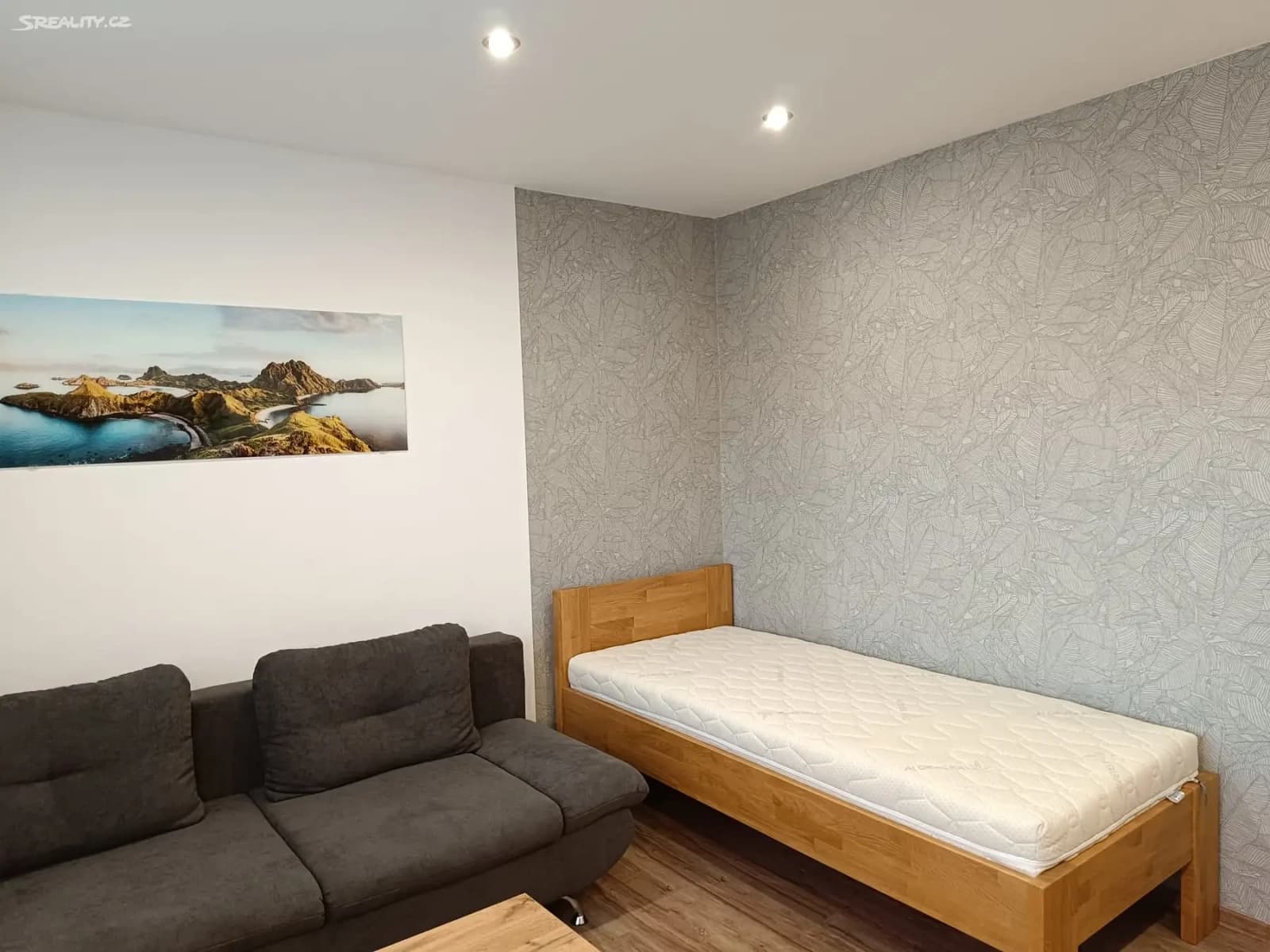 Pronájem bytu 1+kk 29 m², Na Vršku, Jablonec nad Nisou, Liberecký kraj Pronájem bytu 1+kk 29 m², Na Vršku, Jablonec nad Nisou, Liberecký kraj