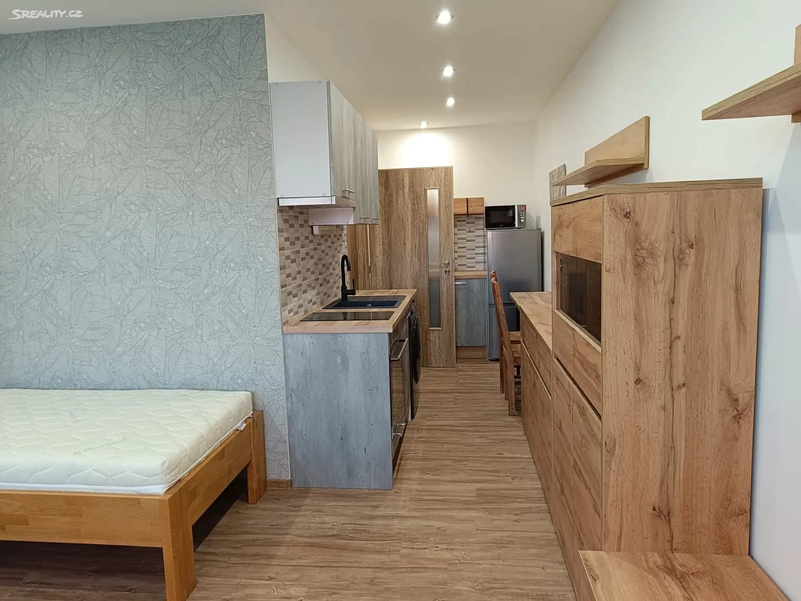 Pronájem bytu 1+kk 29 m², Na Vršku, Jablonec nad Nisou, Liberecký kraj Pronájem bytu 1+kk 29 m², Na Vršku, Jablonec nad Nisou, Liberecký kraj