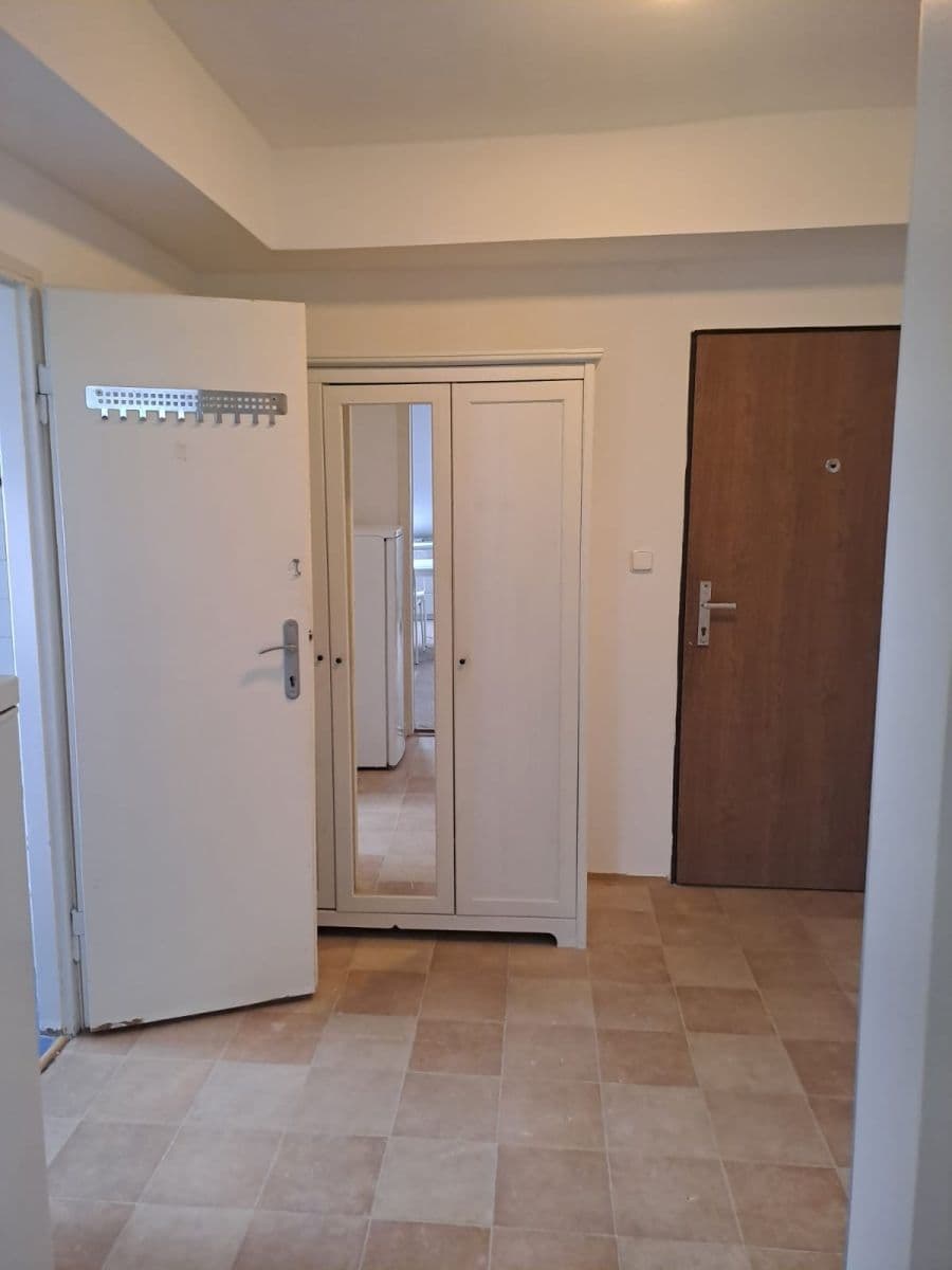 Pronájem bytu 1+kk 42 m², Kundratka, Praha, Praha Pronájem bytu 1+kk 42 m², Kundratka, Praha, Praha