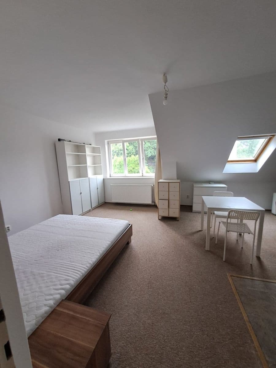 Pronájem bytu 1+kk 42 m², Kundratka, Praha, Praha Pronájem bytu 1+kk 42 m², Kundratka, Praha, Praha