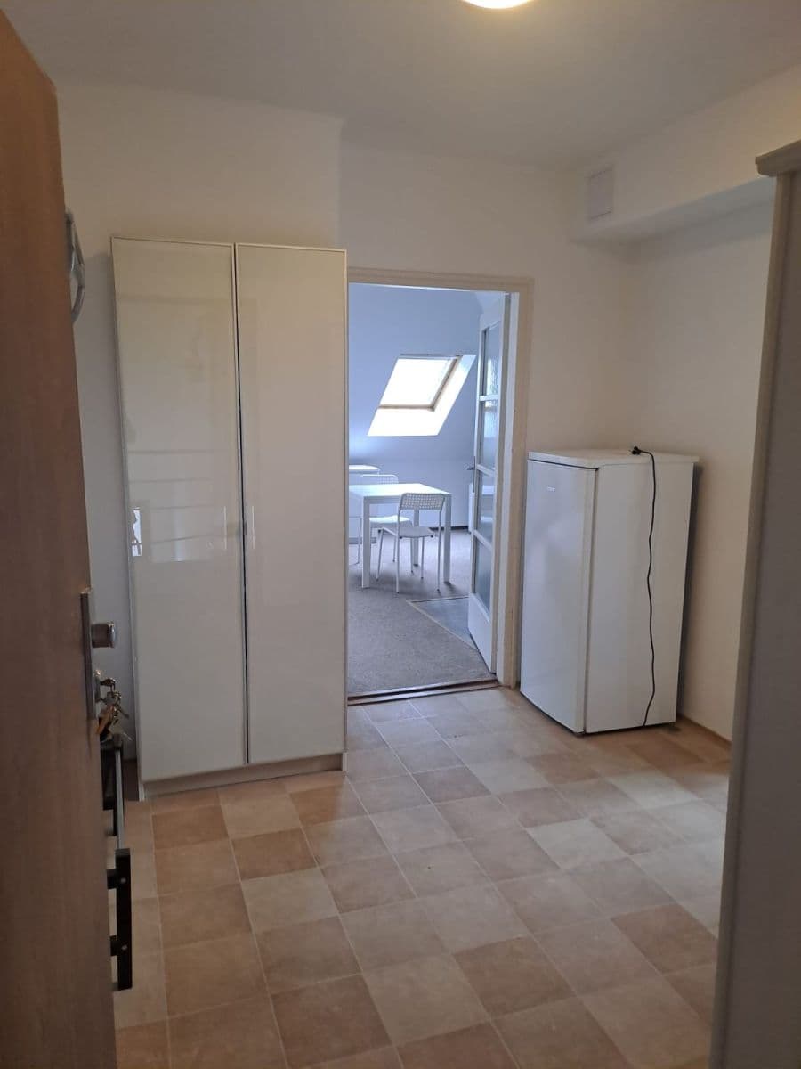 Pronájem bytu 1+kk 42 m², Kundratka, Praha, Praha Pronájem bytu 1+kk 42 m², Kundratka, Praha, Praha