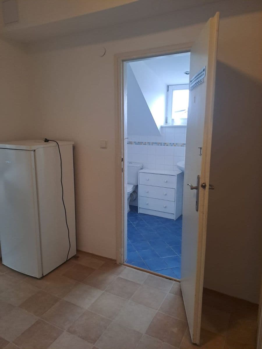 Pronájem bytu 1+kk 42 m², Kundratka, Praha, Praha Pronájem bytu 1+kk 42 m², Kundratka, Praha, Praha