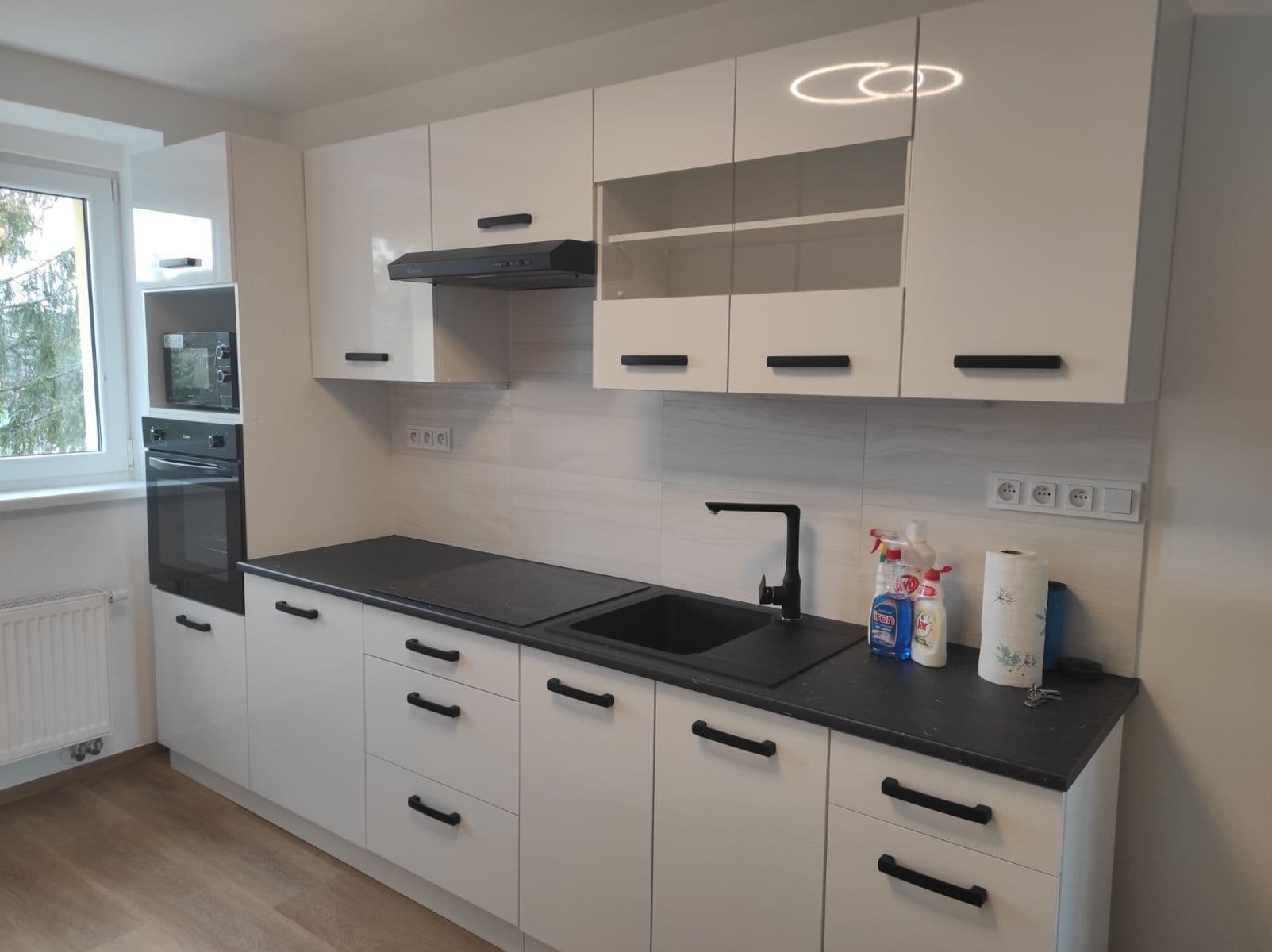 Pronájem bytu 2+1 53 m², Wolkerova, Olomouc, Olomoucký kraj Pronájem bytu 2+1 53 m², Wolkerova, Olomouc, Olomoucký kraj