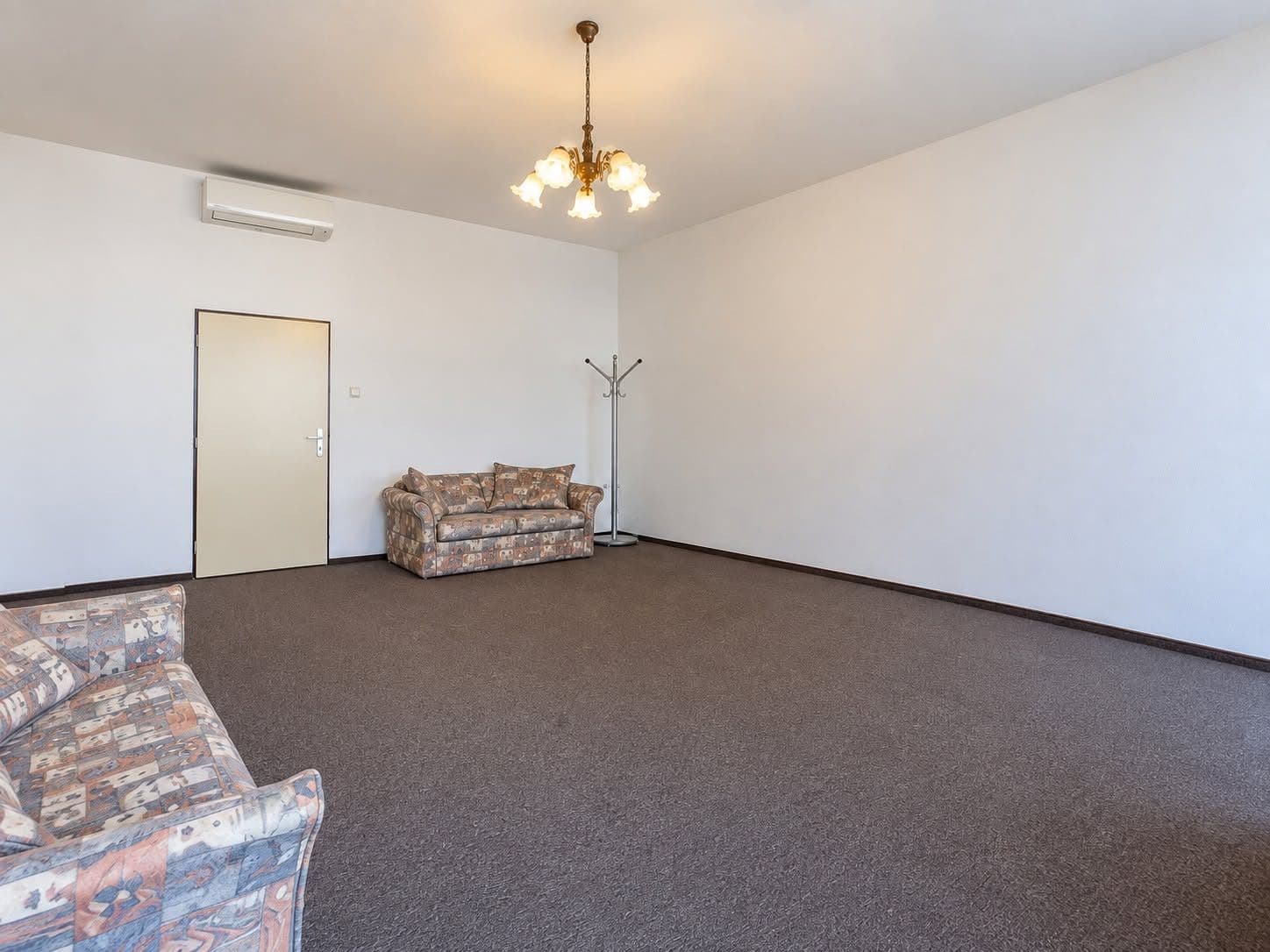Pronájem bytu 1+1 55 m², Václavská, Brno, Jihomoravský kraj Pronájem bytu 1+1 55 m², Václavská, Brno, Jihomoravský kraj