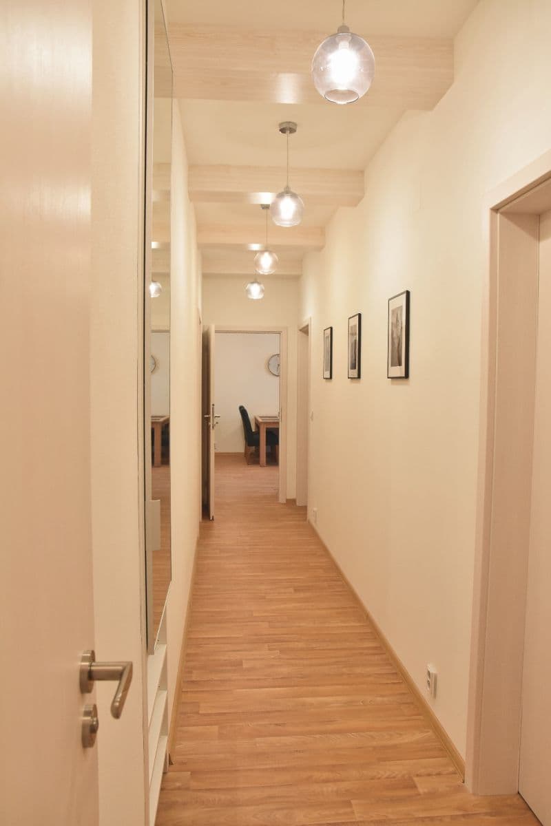 Pronájem bytu 3+kk 75 m², Národní obrany, Praha, Praha Pronájem bytu 3+kk 75 m², Národní obrany, Praha, Praha