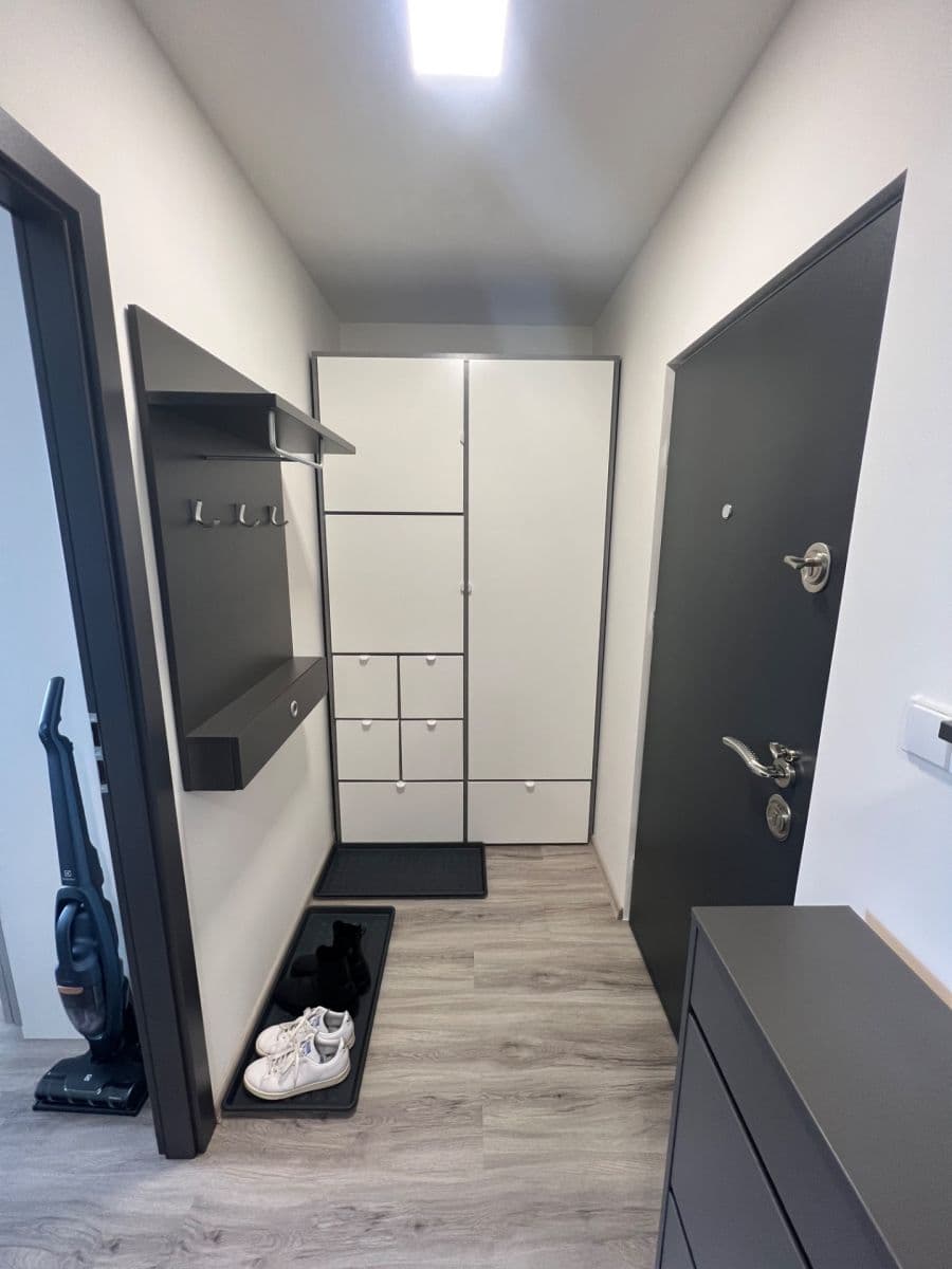 Pronájem bytu 2+1 52 m², Francouzská, Kladno, Středočeský kraj Pronájem bytu 2+1 52 m², Francouzská, Kladno, Středočeský kraj