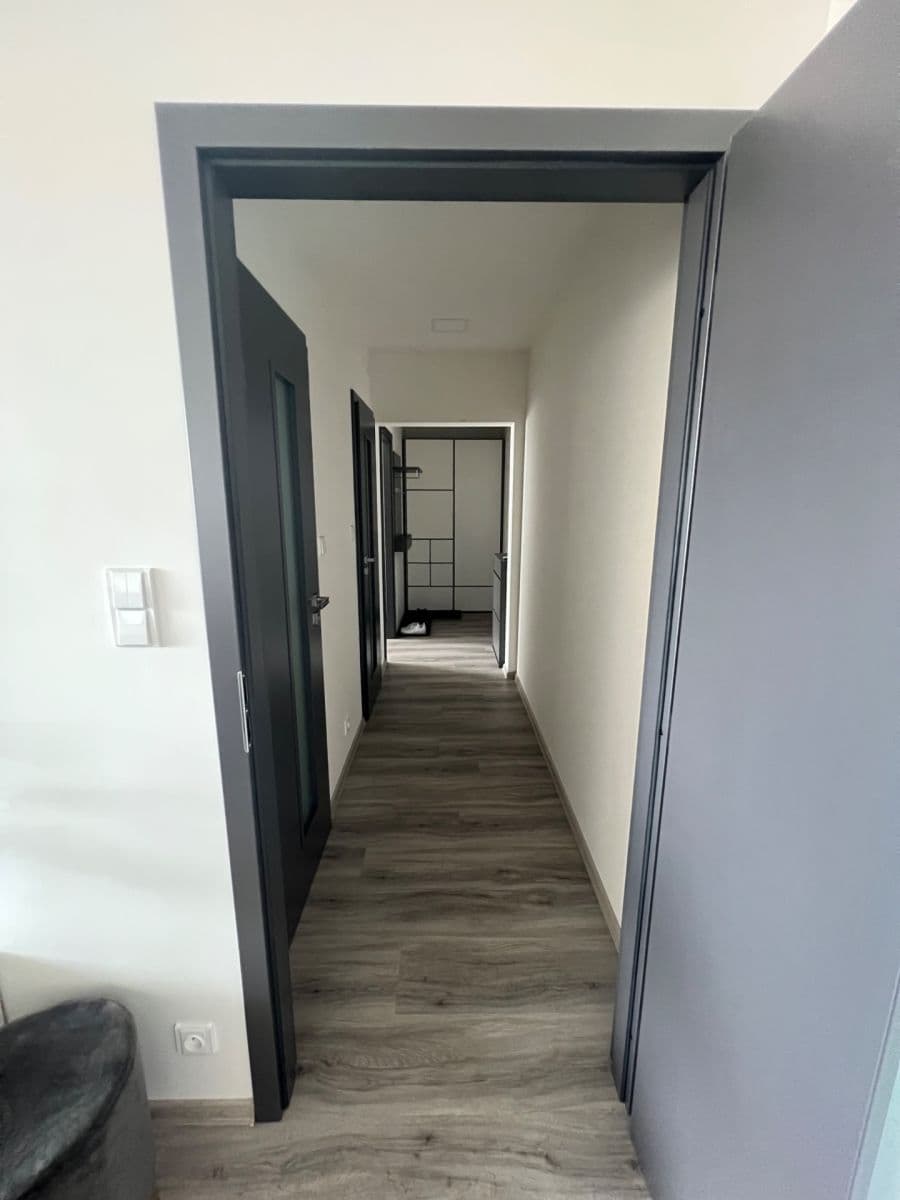 Pronájem bytu 2+1 52 m², Francouzská, Kladno, Středočeský kraj Pronájem bytu 2+1 52 m², Francouzská, Kladno, Středočeský kraj