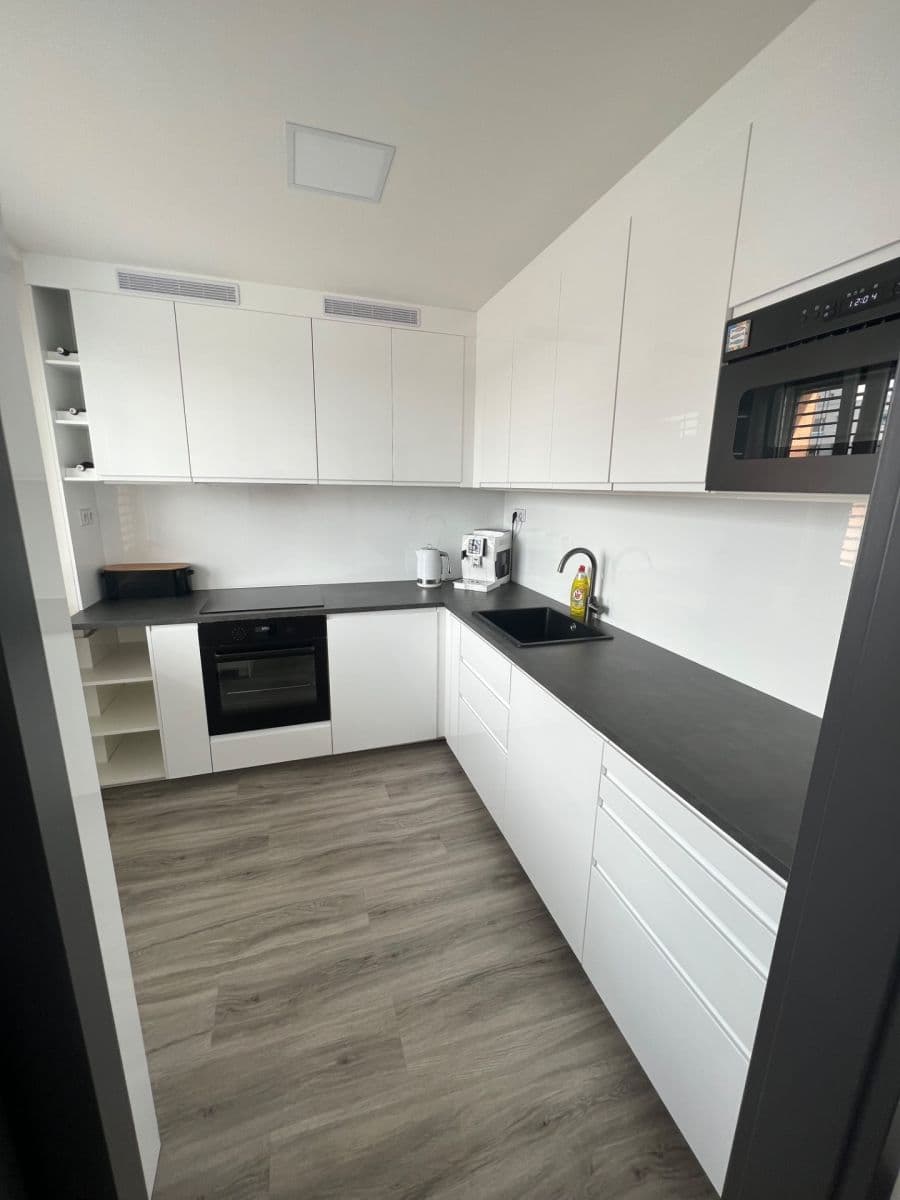 Pronájem bytu 2+1 52 m², Francouzská, Kladno, Středočeský kraj Pronájem bytu 2+1 52 m², Francouzská, Kladno, Středočeský kraj