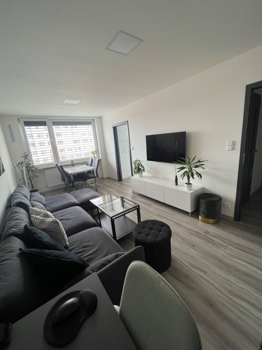 Pronájem bytu 2+1 52 m², Francouzská, Kladno, Středočeský kraj Pronájem bytu 2+1 52 m², Francouzská, Kladno, Středočeský kraj