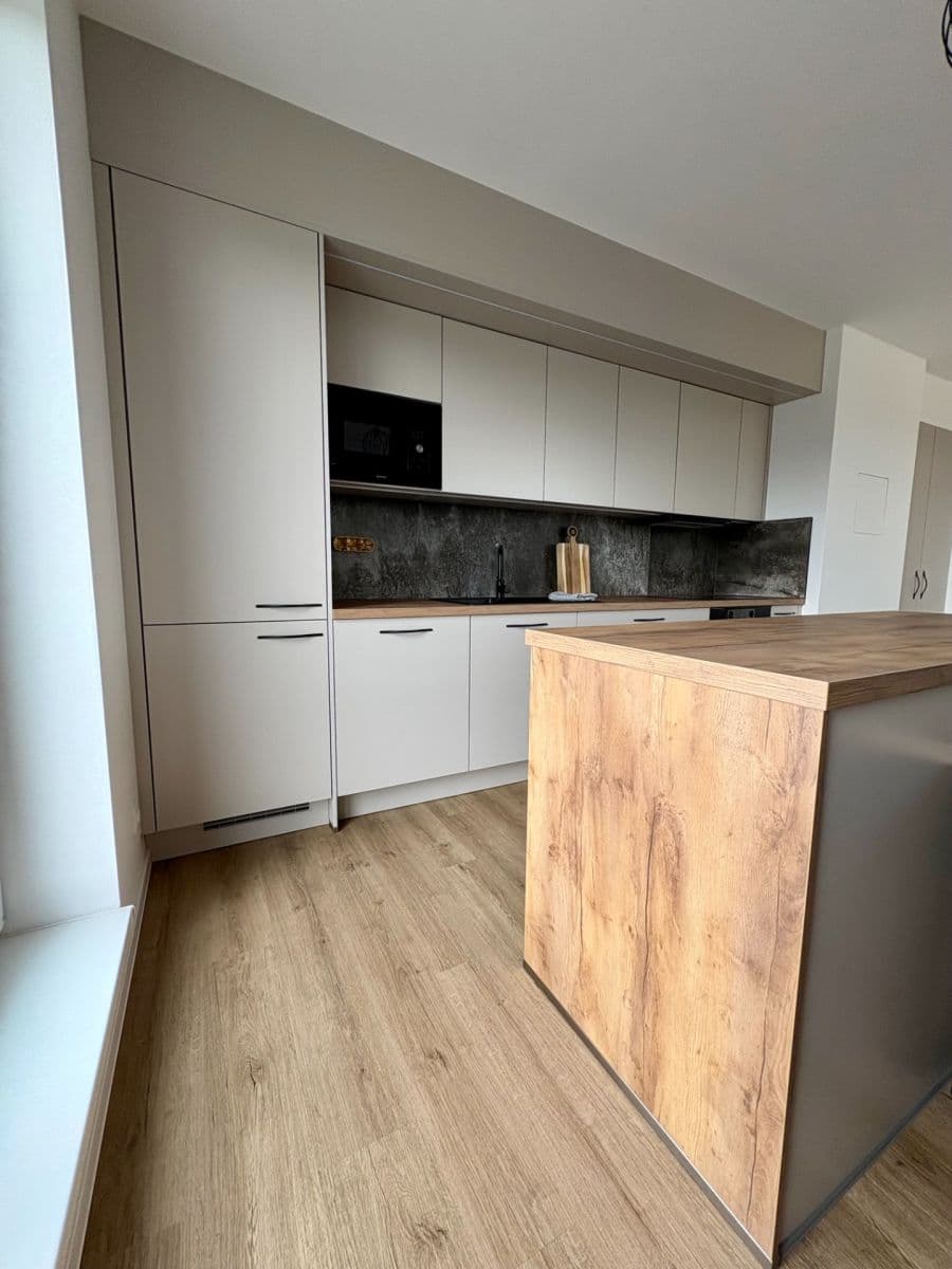 Pronájem bytu 3+kk 79 m², Dukelská, Benešov, Středočeský kraj Pronájem bytu 3+kk 79 m², Dukelská, Benešov, Středočeský kraj