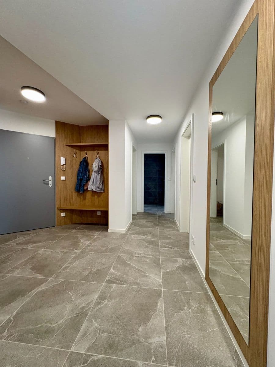 Pronájem bytu 3+kk 79 m², Dukelská, Benešov, Středočeský kraj Pronájem bytu 3+kk 79 m², Dukelská, Benešov, Středočeský kraj