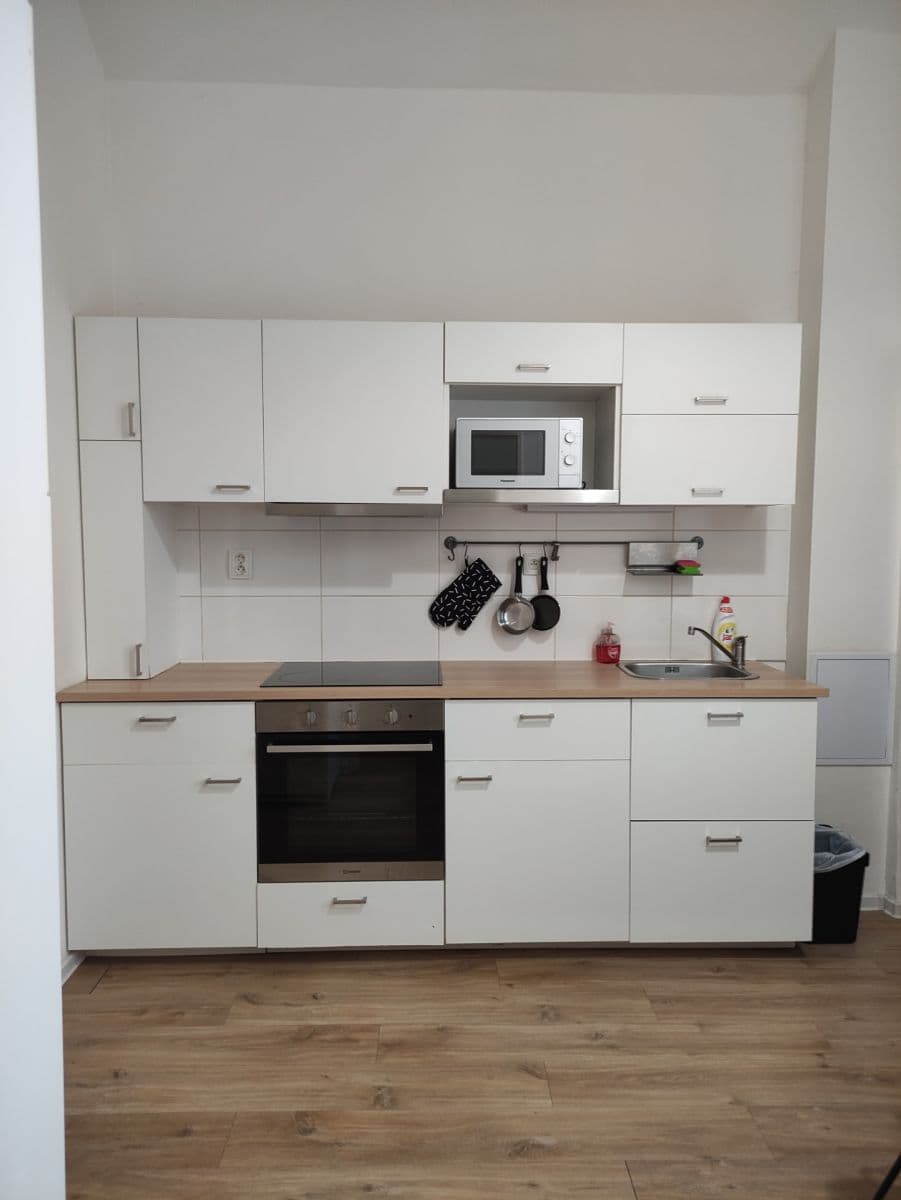 Pronájem bytu 1+1 27 m², Turnovská, Praha, Praha Pronájem bytu 1+1 27 m², Turnovská, Praha, Praha