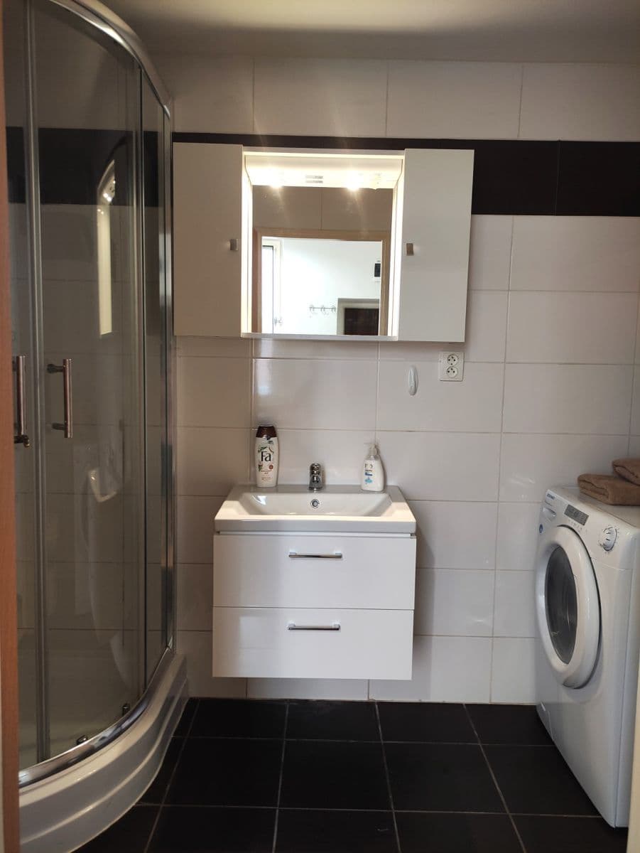Pronájem bytu 1+1 27 m², Turnovská, Praha, Praha Pronájem bytu 1+1 27 m², Turnovská, Praha, Praha