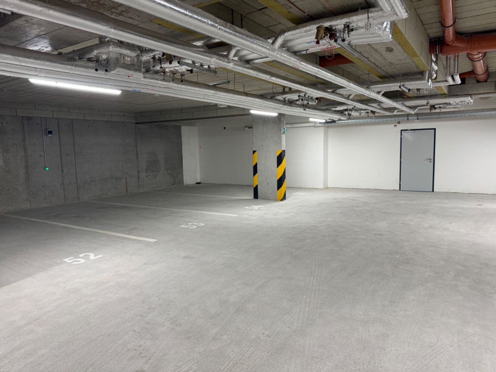 Pronájem garáže 13 m², Aloise Rašína, Olomouc, Olomoucký kraj Pronájem garáže 13 m², Aloise Rašína, Olomouc, Olomoucký kraj