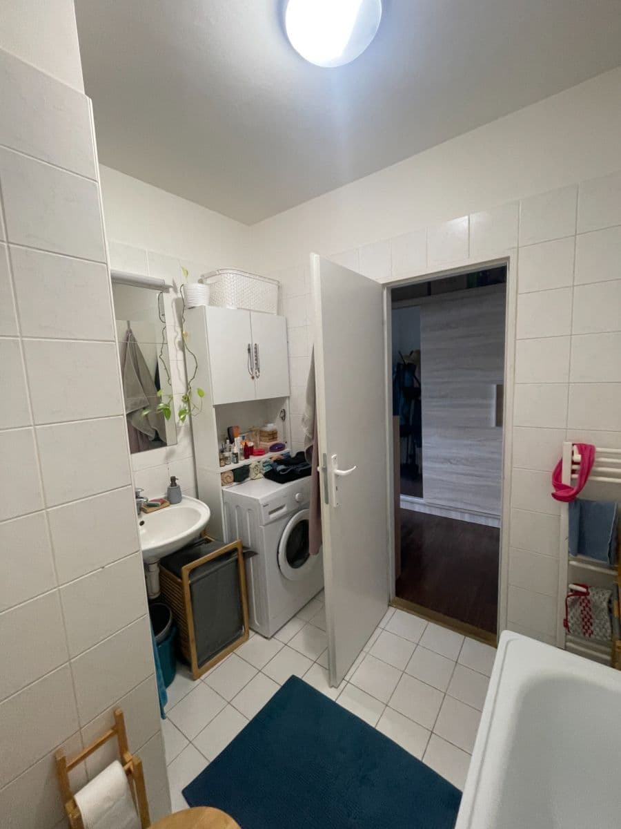 Pronájem bytu 1+kk 40 m², Podpěrova, Brno, Jihomoravský kraj Pronájem bytu 1+kk 40 m², Podpěrova, Brno, Jihomoravský kraj