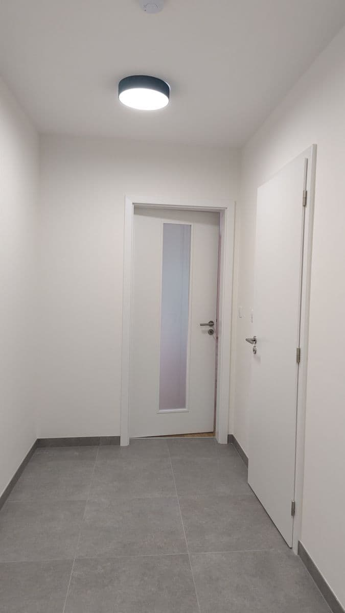 Pronájem bytu 1+kk 39 m², Radimova, Praha, Praha Pronájem bytu 1+kk 39 m², Radimova, Praha, Praha