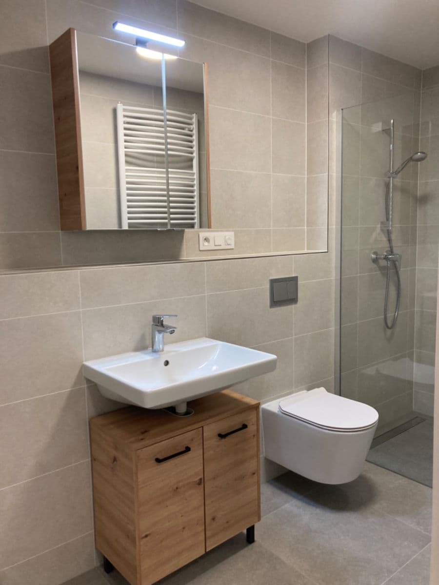 Pronájem bytu 1+kk 39 m², Radimova, Praha, Praha Pronájem bytu 1+kk 39 m², Radimova, Praha, Praha