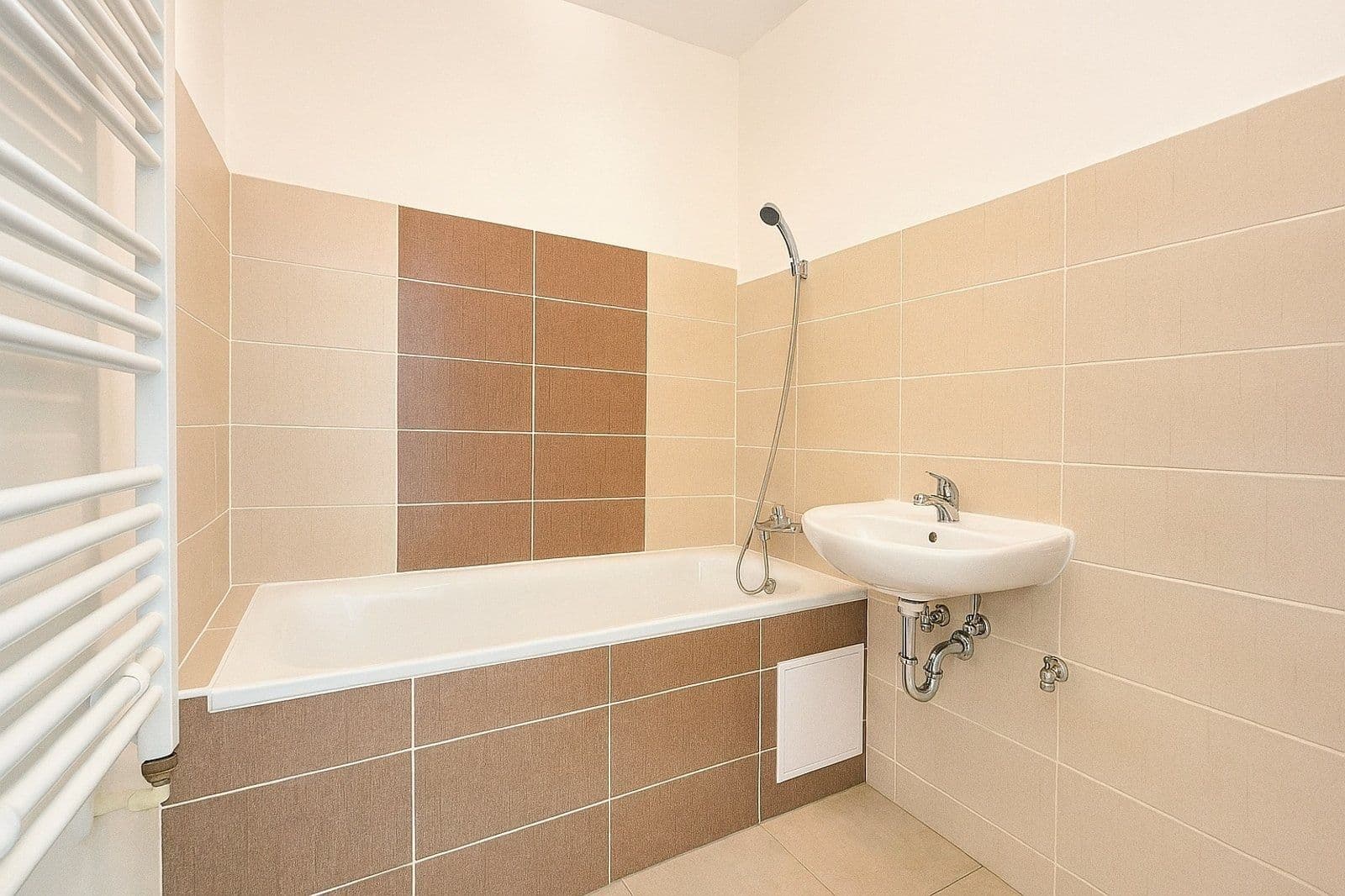 Pronájem bytu 3+1 69 m², Alšova, Havířov, Moravskoslezský kraj Pronájem bytu 3+1 69 m², Alšova, Havířov, Moravskoslezský kraj
