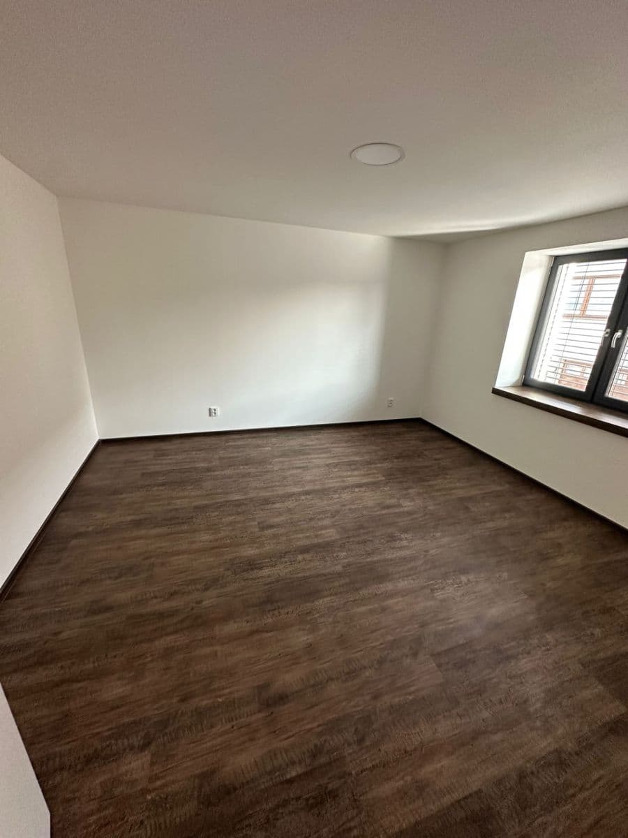 Pronájem bytu 2+kk 55 m², Drahy, Uherské Hradiště, Zlínský kraj Pronájem bytu 2+kk 55 m², Drahy, Uherské Hradiště, Zlínský kraj