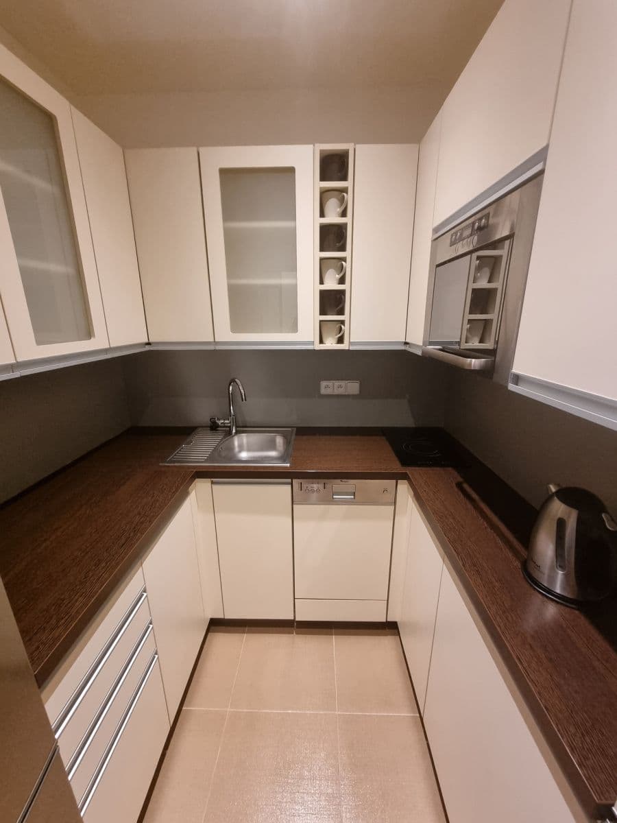 Pronájem bytu 1+kk 35 m², Habrová, Měšice, Středočeský kraj Pronájem bytu 1+kk 35 m², Habrová, Měšice, Středočeský kraj