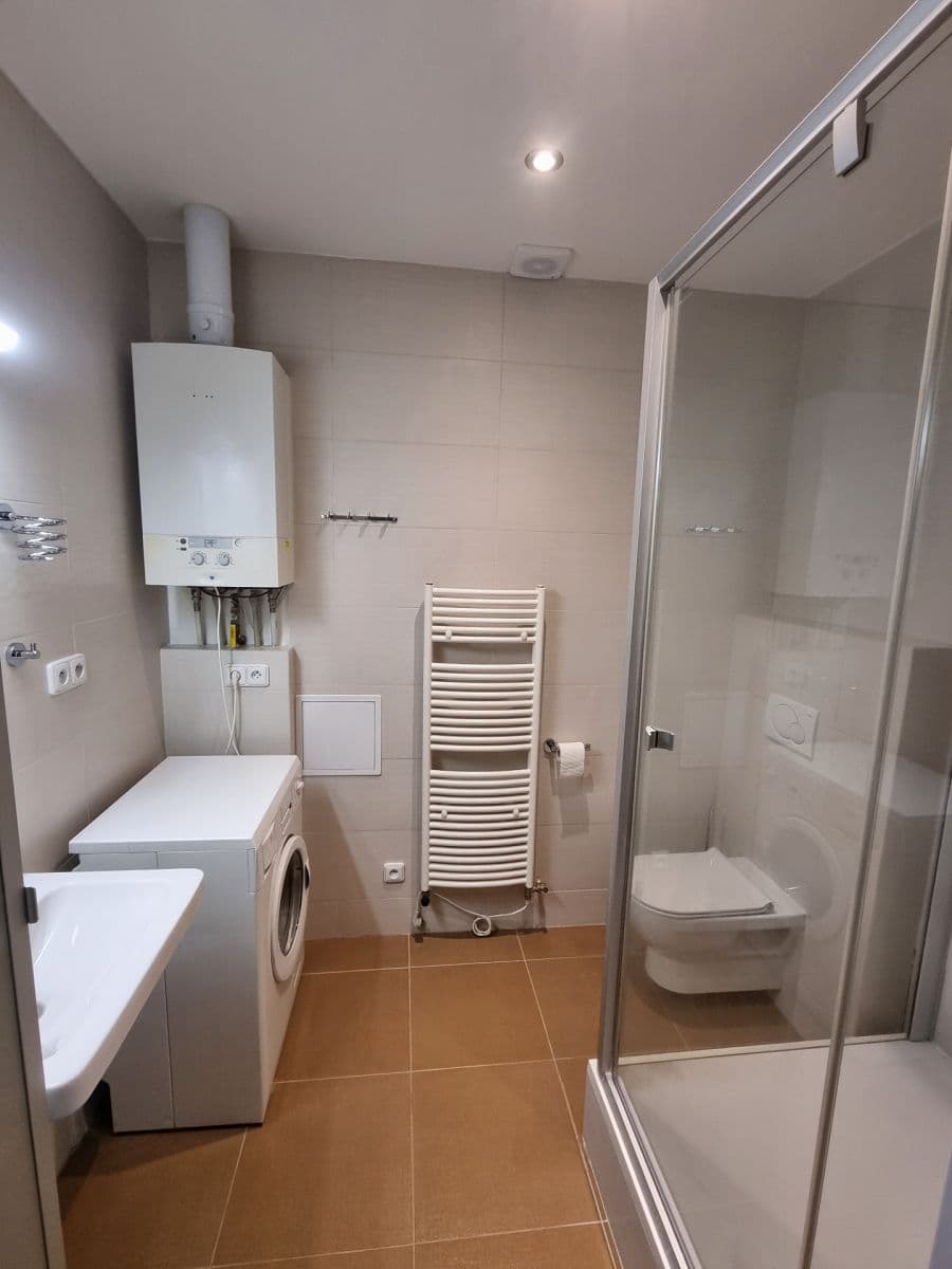 Pronájem bytu 1+kk 35 m², Habrová, Měšice, Středočeský kraj Pronájem bytu 1+kk 35 m², Habrová, Měšice, Středočeský kraj