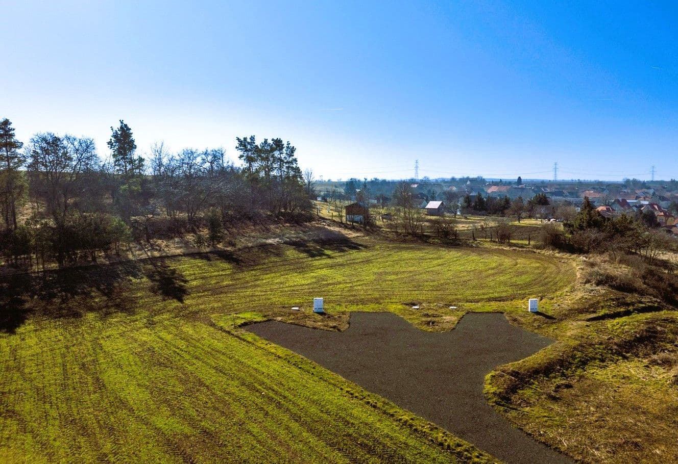 Pronájem pozemku 1.187 m², Líšťany, Ústecký kraj Pronájem pozemku 1.187 m², Líšťany, Ústecký kraj
