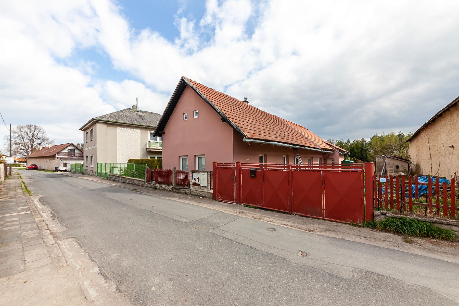 Prodej domu 145 m², pozemek 120 m², Kroutilova, Běrunice, Středočeský kraj Prodej domu 145 m², pozemek 120 m², Kroutilova, Běrunice, Středočeský kraj