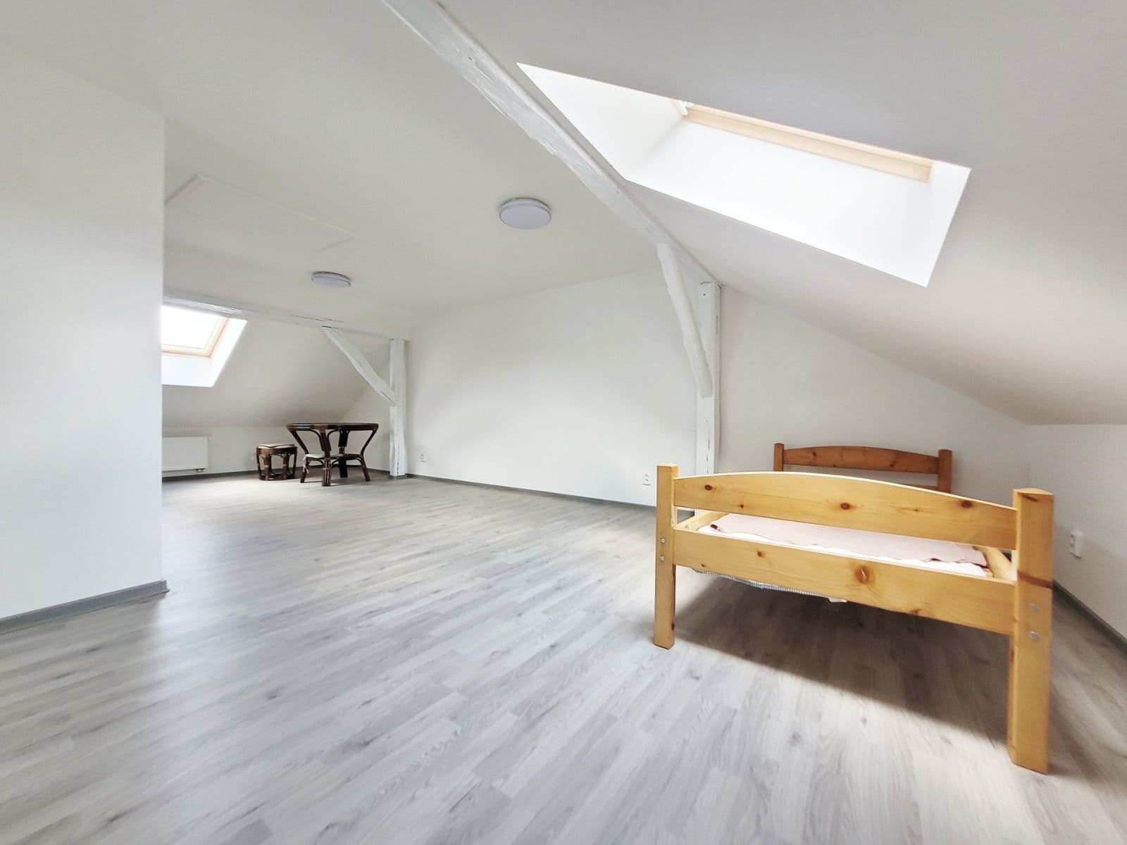 Pronájem bytu 1+kk 40 m², Sportovní, Kladno, Středočeský kraj Pronájem bytu 1+kk 40 m², Sportovní, Kladno, Středočeský kraj