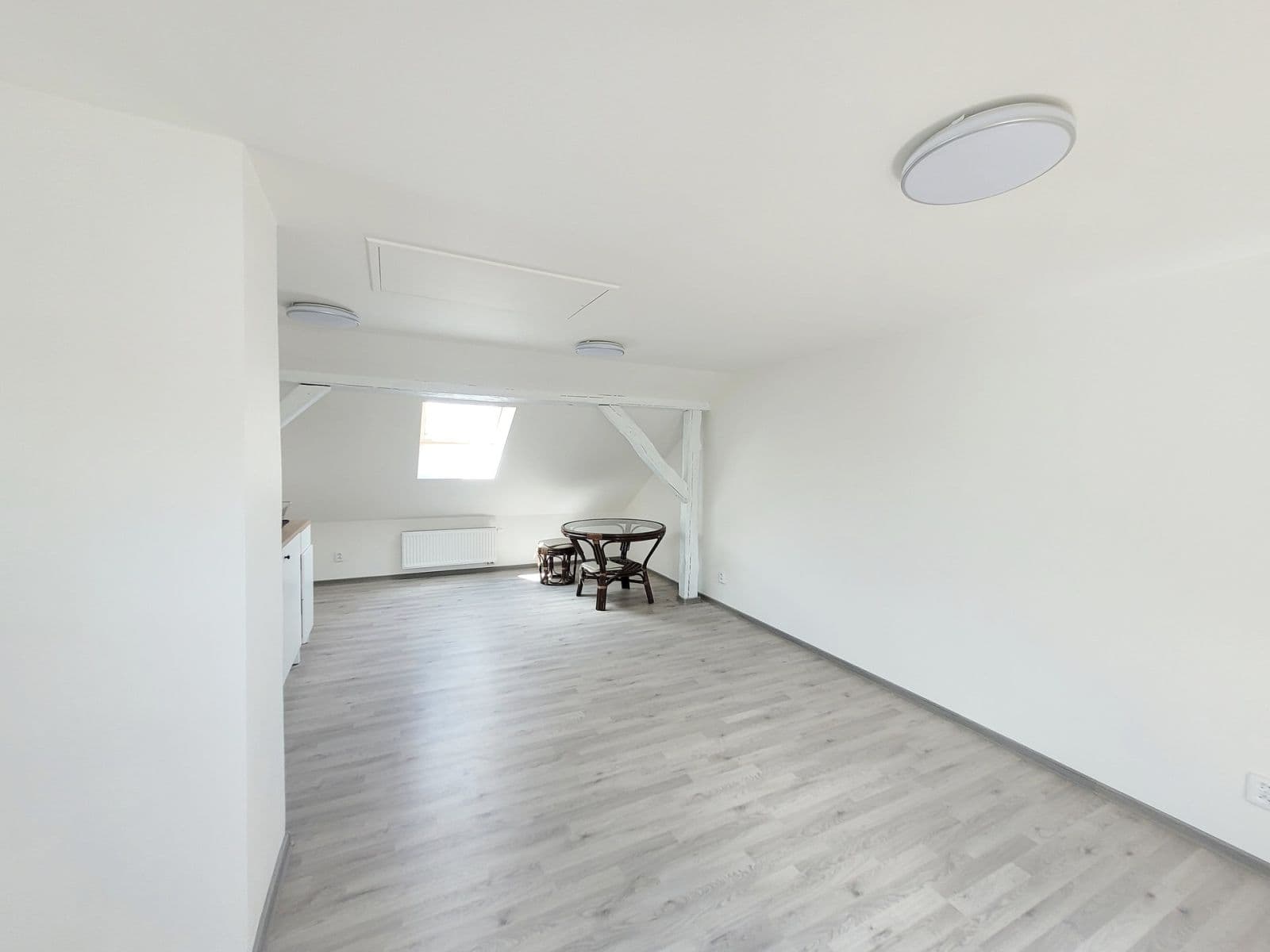 Pronájem bytu 1+kk 40 m², Sportovní, Kladno, Středočeský kraj Pronájem bytu 1+kk 40 m², Sportovní, Kladno, Středočeský kraj