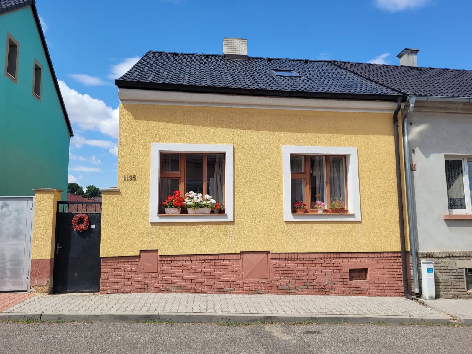 Pronájem bytu 1+kk 40 m², Sportovní, Kladno, Středočeský kraj Pronájem bytu 1+kk 40 m², Sportovní, Kladno, Středočeský kraj