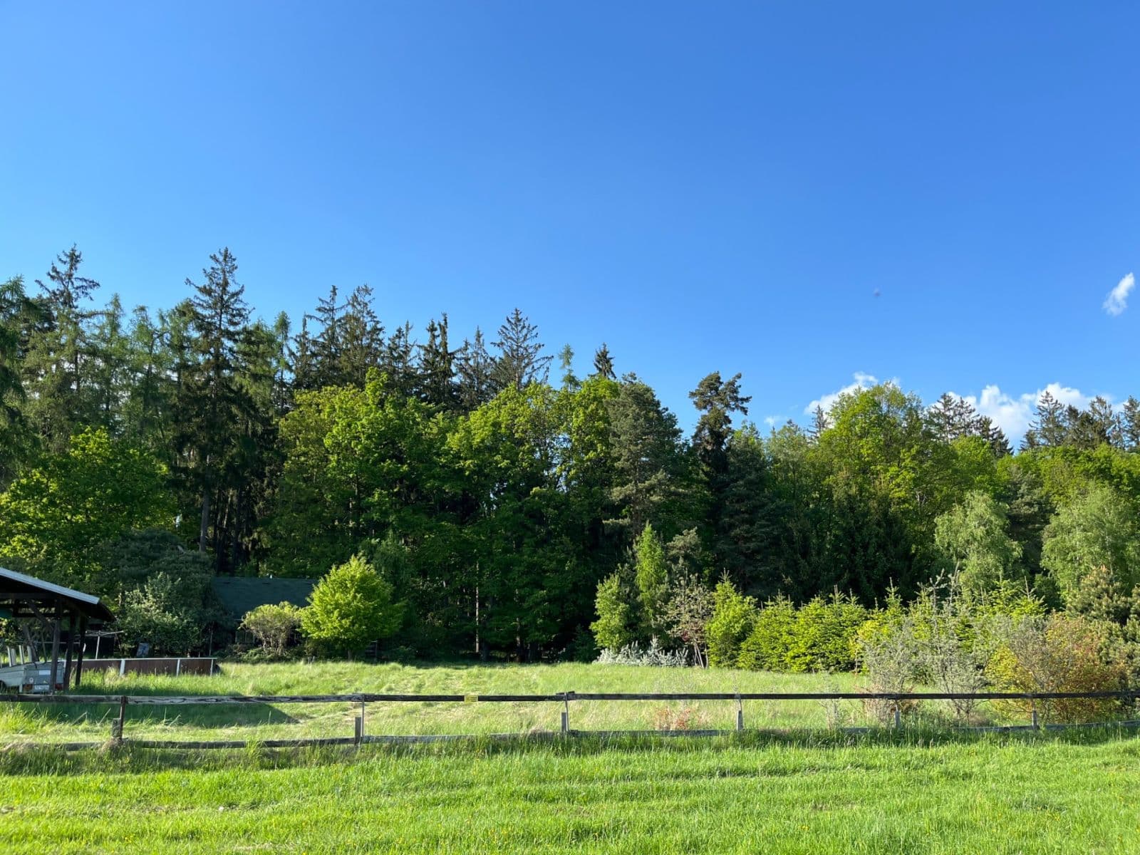 Prodej chaty, chalupy 80 m², pozemek 2.300 m², Kytín, Středočeský kraj Prodej chaty, chalupy 80 m², pozemek 2.300 m², Kytín, Středočeský kraj