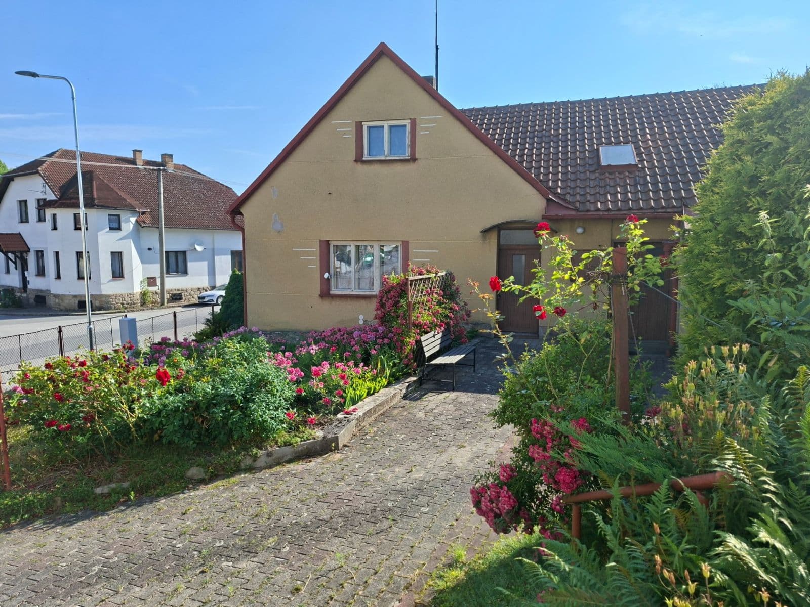 Prodej domu 110 m², pozemek 651 m², Popelín, Jihočeský kraj Prodej domu 110 m², pozemek 651 m², Popelín, Jihočeský kraj