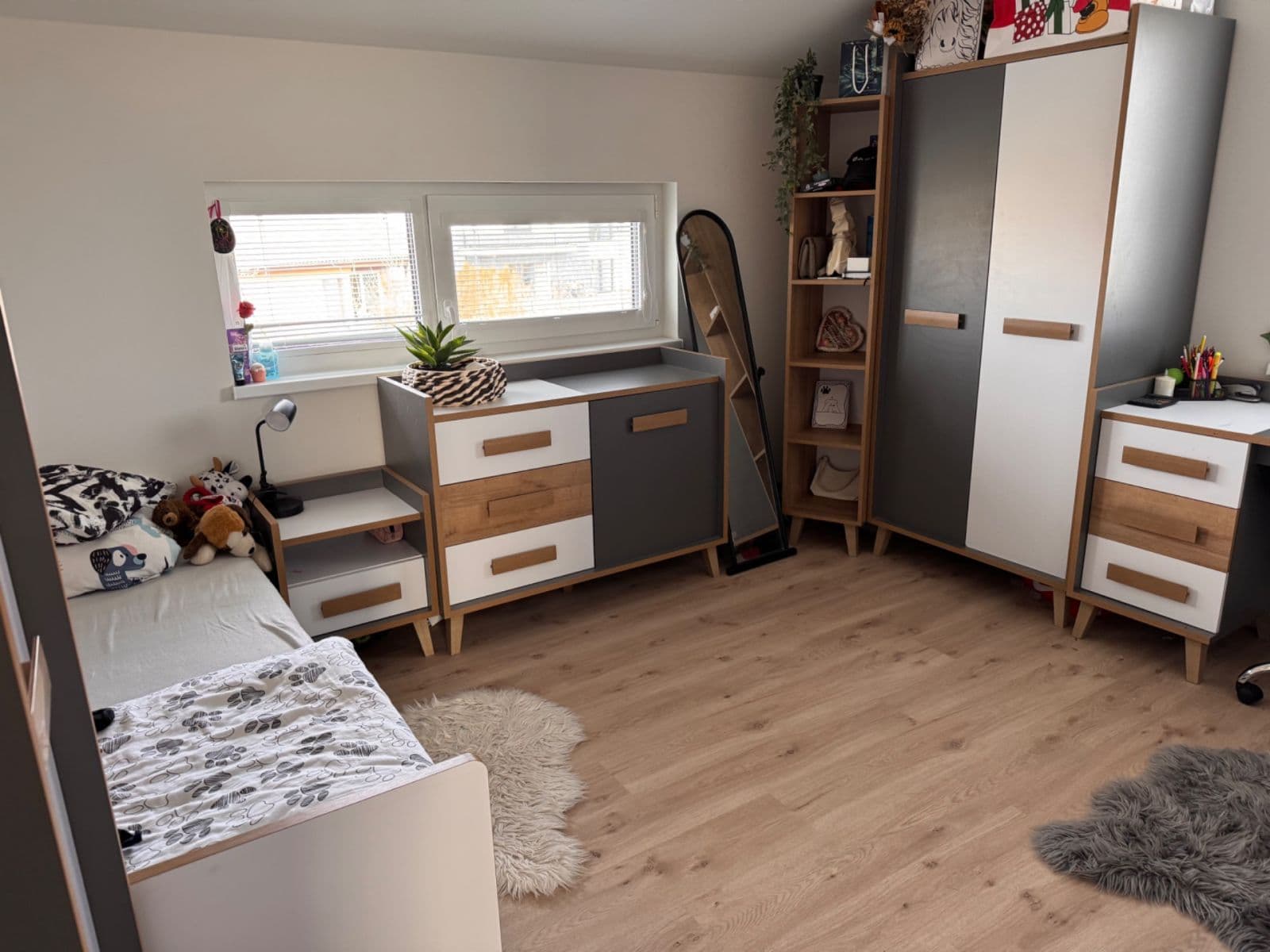 Prodej domu 117 m², pozemek 948 m², Mezi Alejemi, Mnichovo Hradiště, Středočeský kraj Prodej domu 117 m², pozemek 948 m², Mezi Alejemi, Mnichovo Hradiště, Středočeský kraj