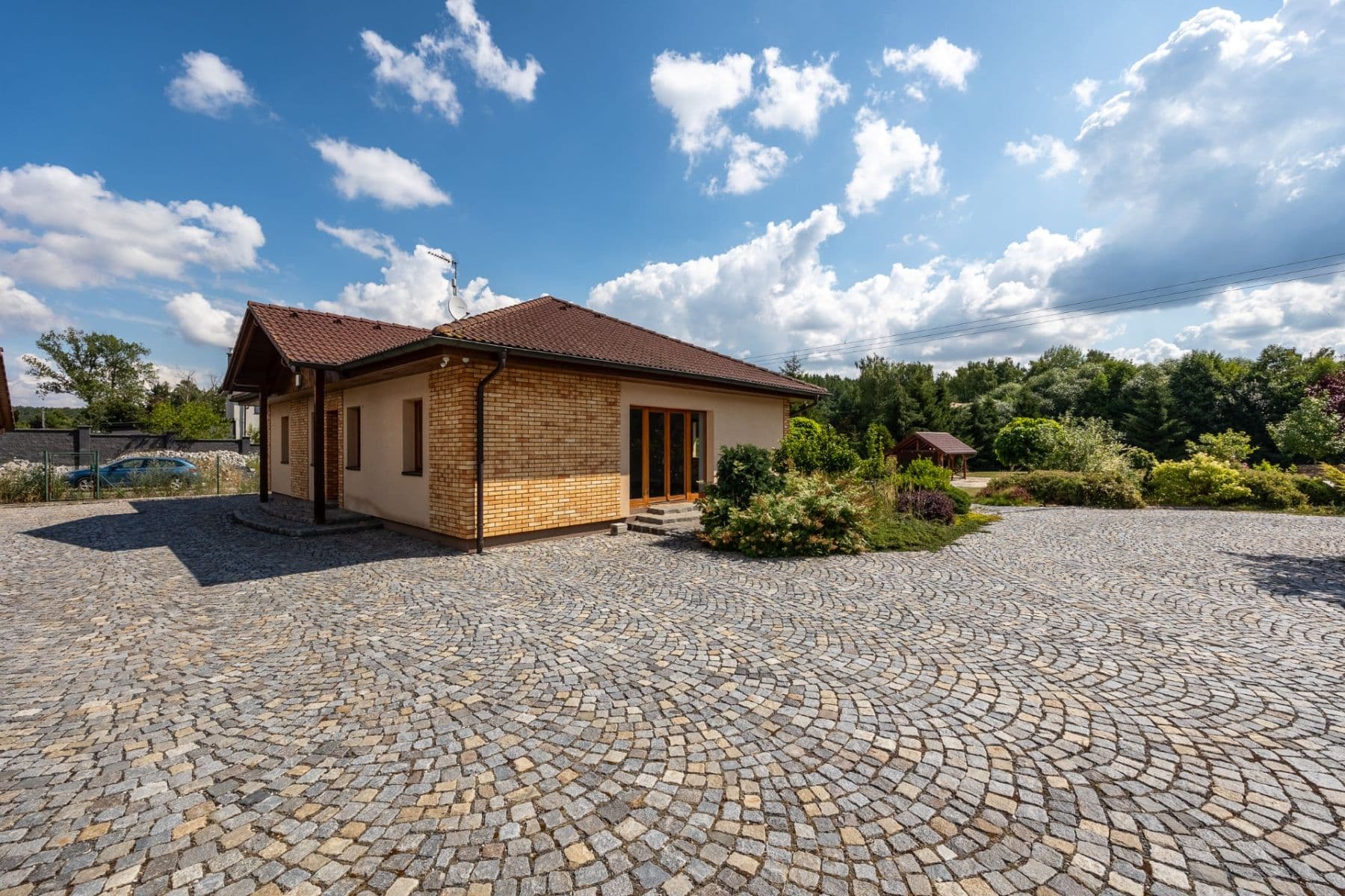 Prodej domu 122 m², pozemek 3.901 m², U brůdku, Lužná, Středočeský kraj Prodej domu 122 m², pozemek 3.901 m², U brůdku, Lužná, Středočeský kraj