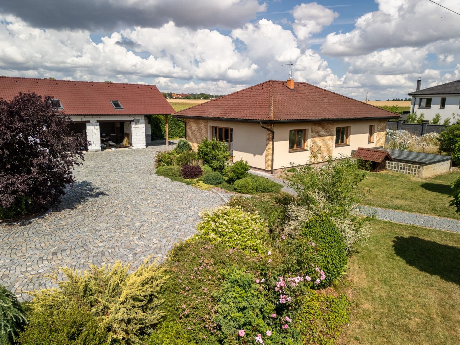 Prodej domu 122 m², pozemek 3.901 m², U brůdku, Lužná, Středočeský kraj Prodej domu 122 m², pozemek 3.901 m², U brůdku, Lužná, Středočeský kraj