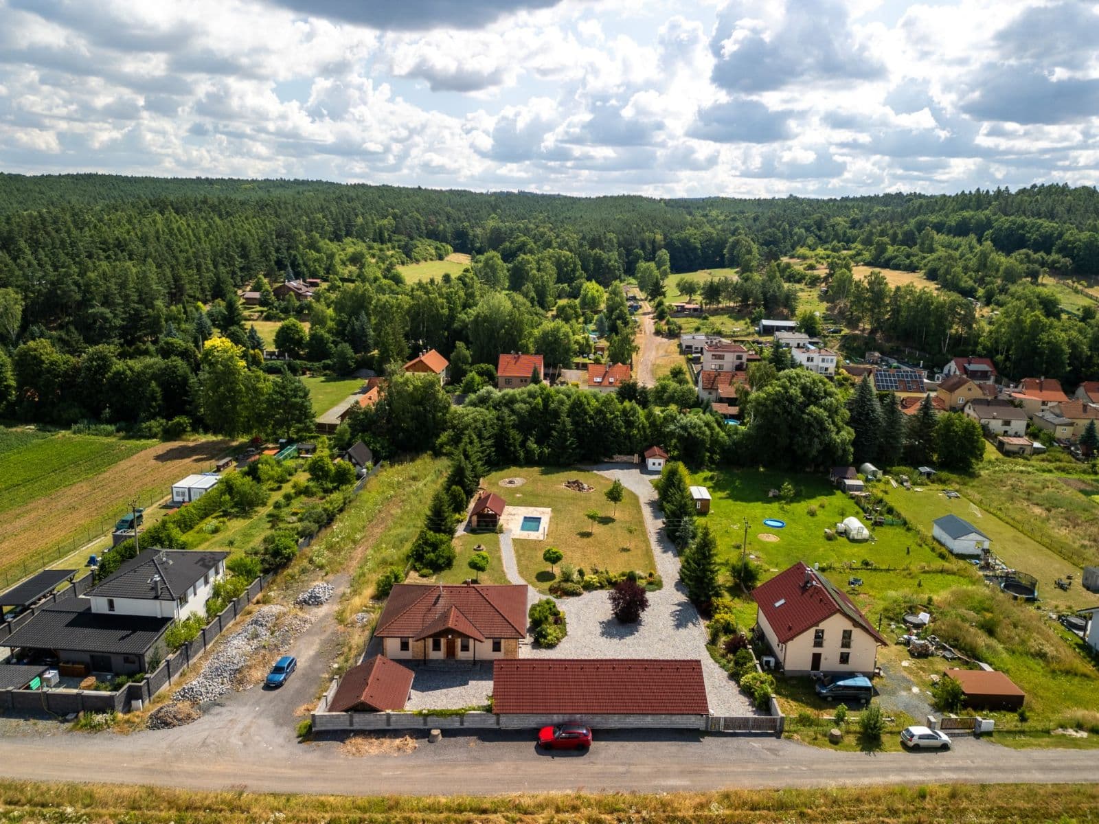 Prodej domu 122 m², pozemek 3.901 m², U brůdku, Lužná, Středočeský kraj Prodej domu 122 m², pozemek 3.901 m², U brůdku, Lužná, Středočeský kraj